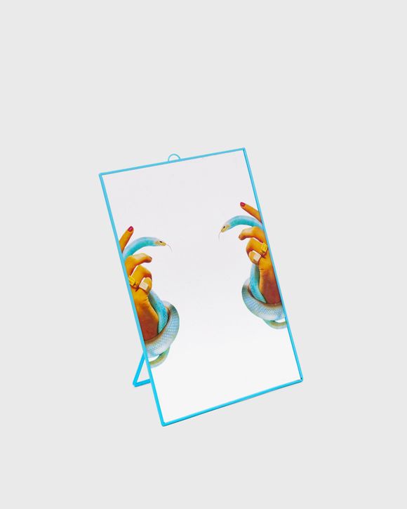 TOILETPAPER MIRROR - HANDS WITH SNAKES