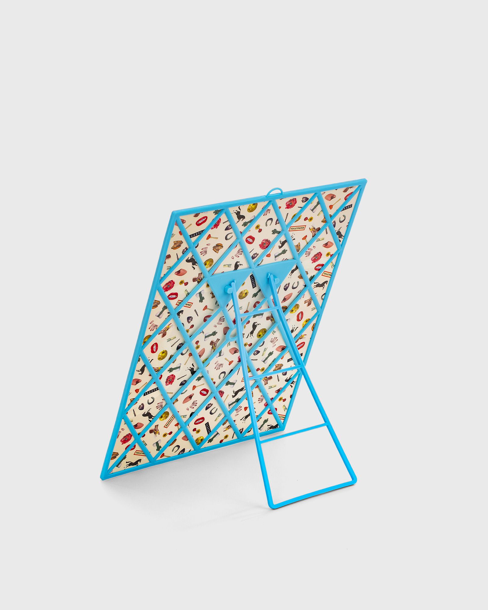 TOILETPAPER MIRROR - HANDS WITH SNAKES