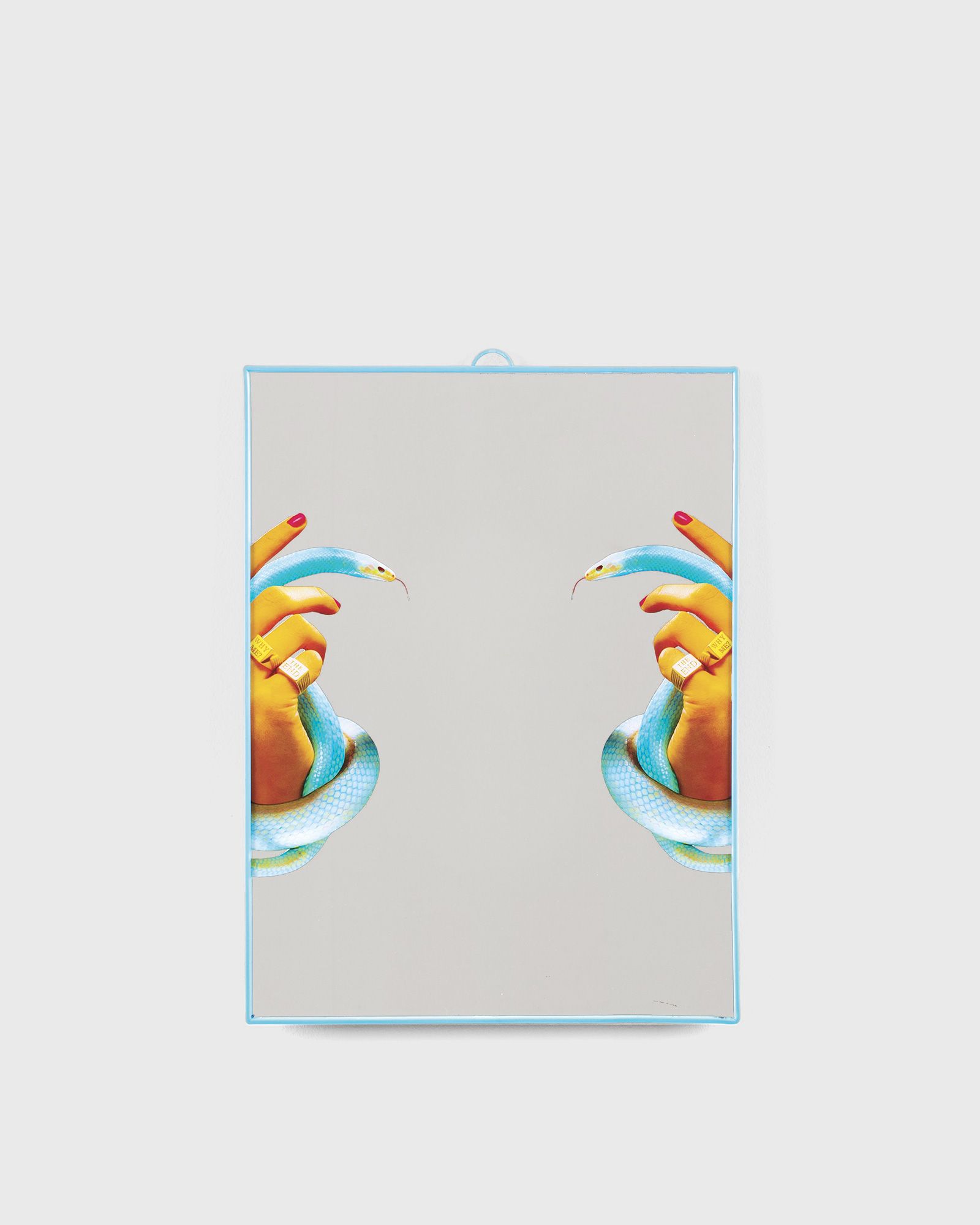 TOILETPAPER MIRROR - HANDS WITH SNAKES