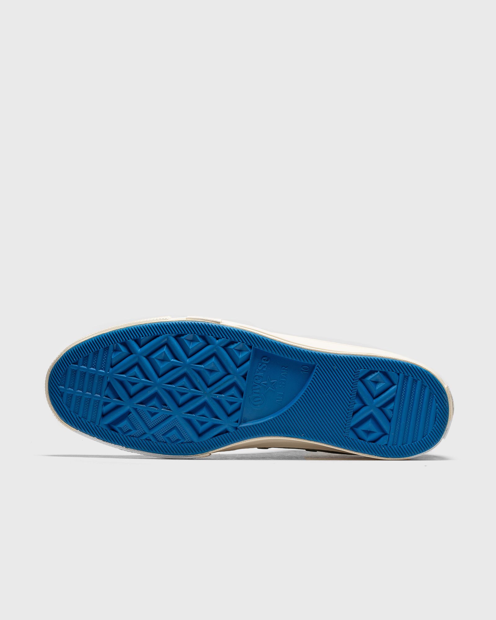 CONVERSE X UNDEFEATED CHUCK 70 MID