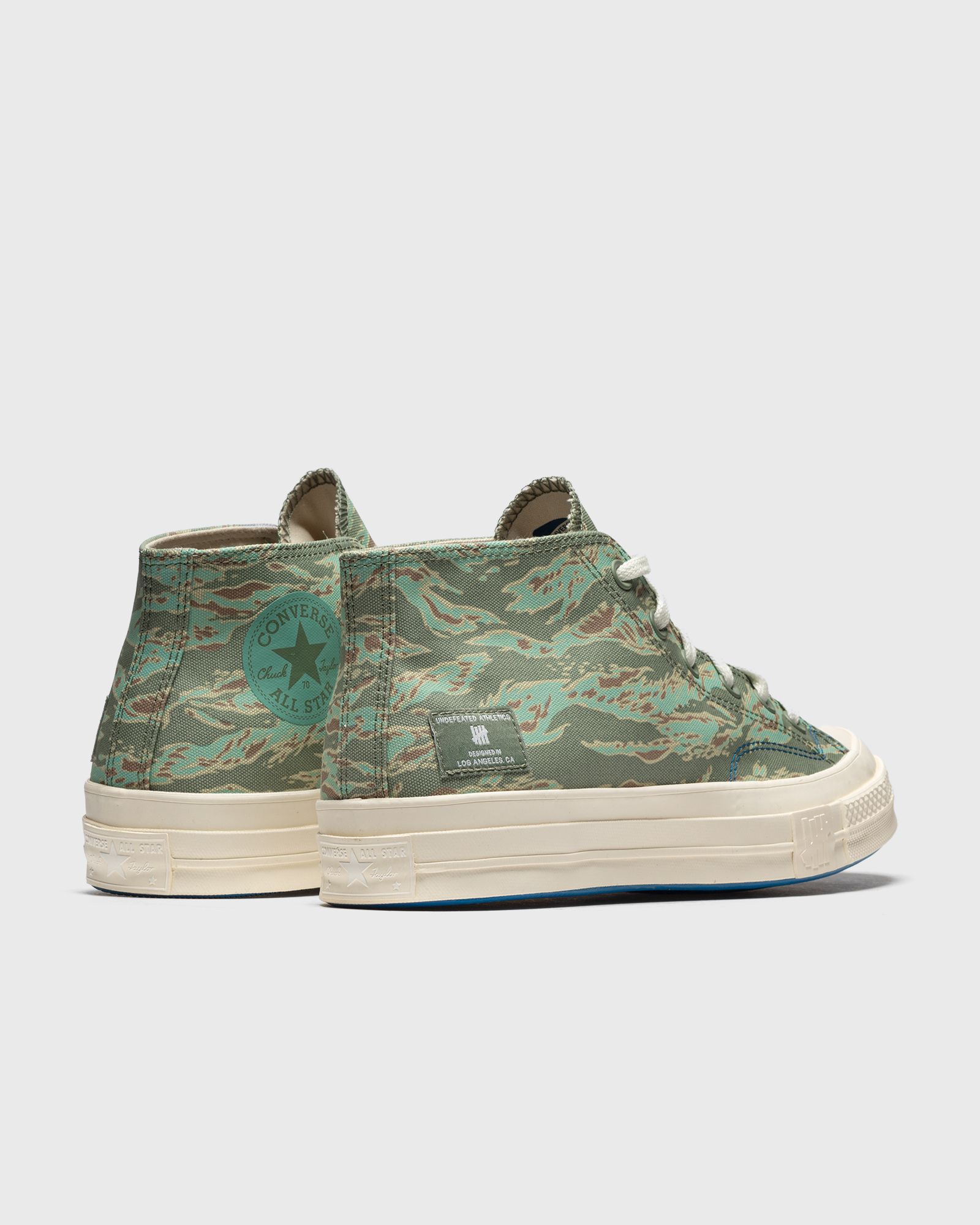 CONVERSE X UNDEFEATED CHUCK 70 MID