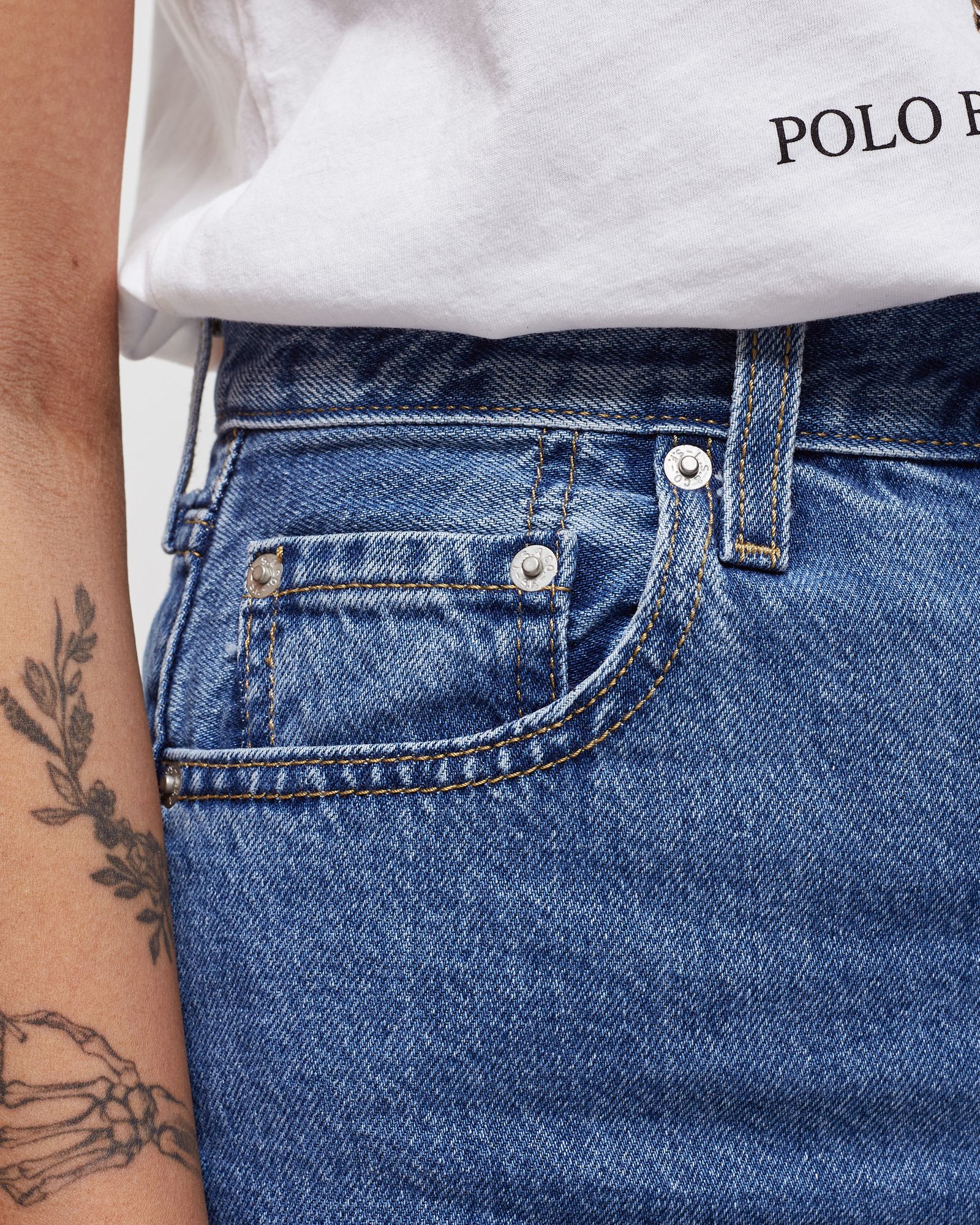 WMNS High Loose Taper JEANS