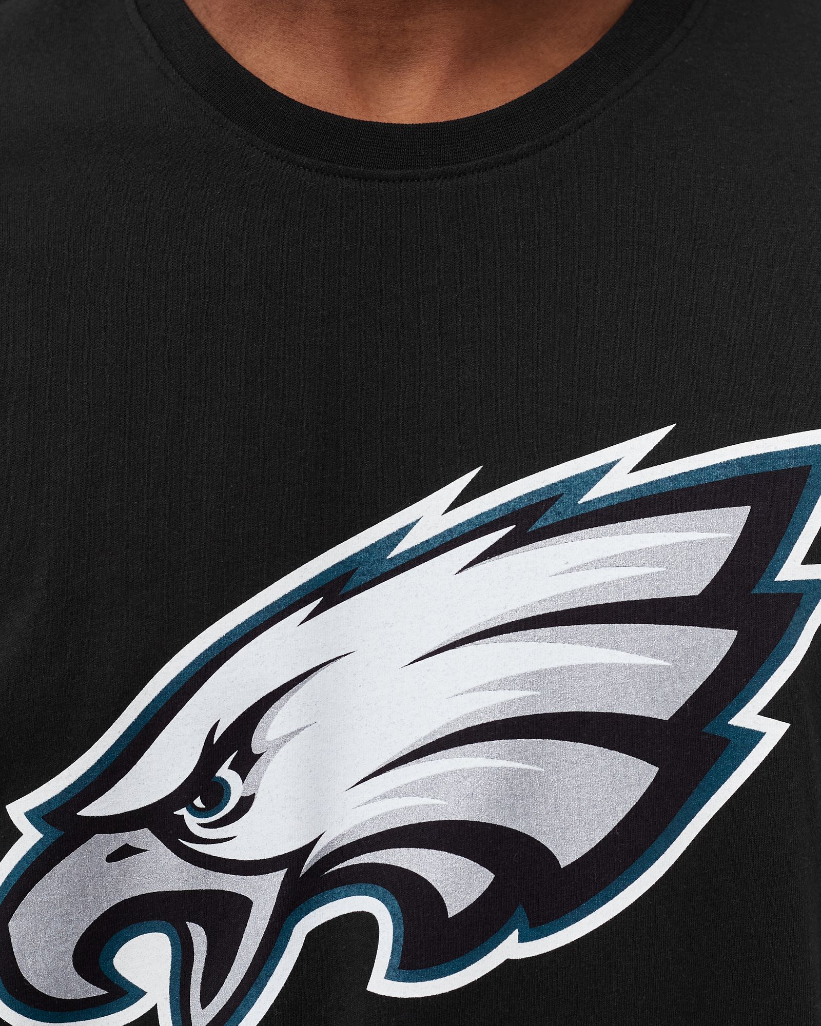 Philadelphia Eagles Colour Logo Graphic Tee
