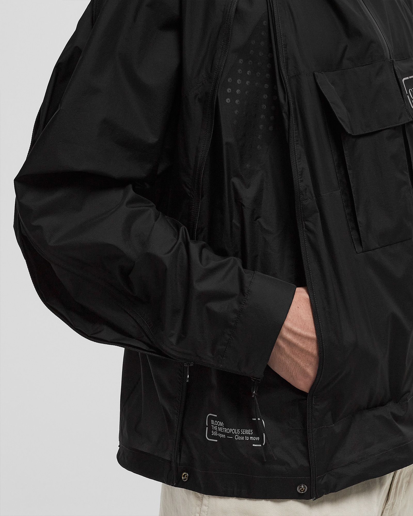 THE METROPOLIS SERIES PERTEX® PACKABLE BLOOM JACKET