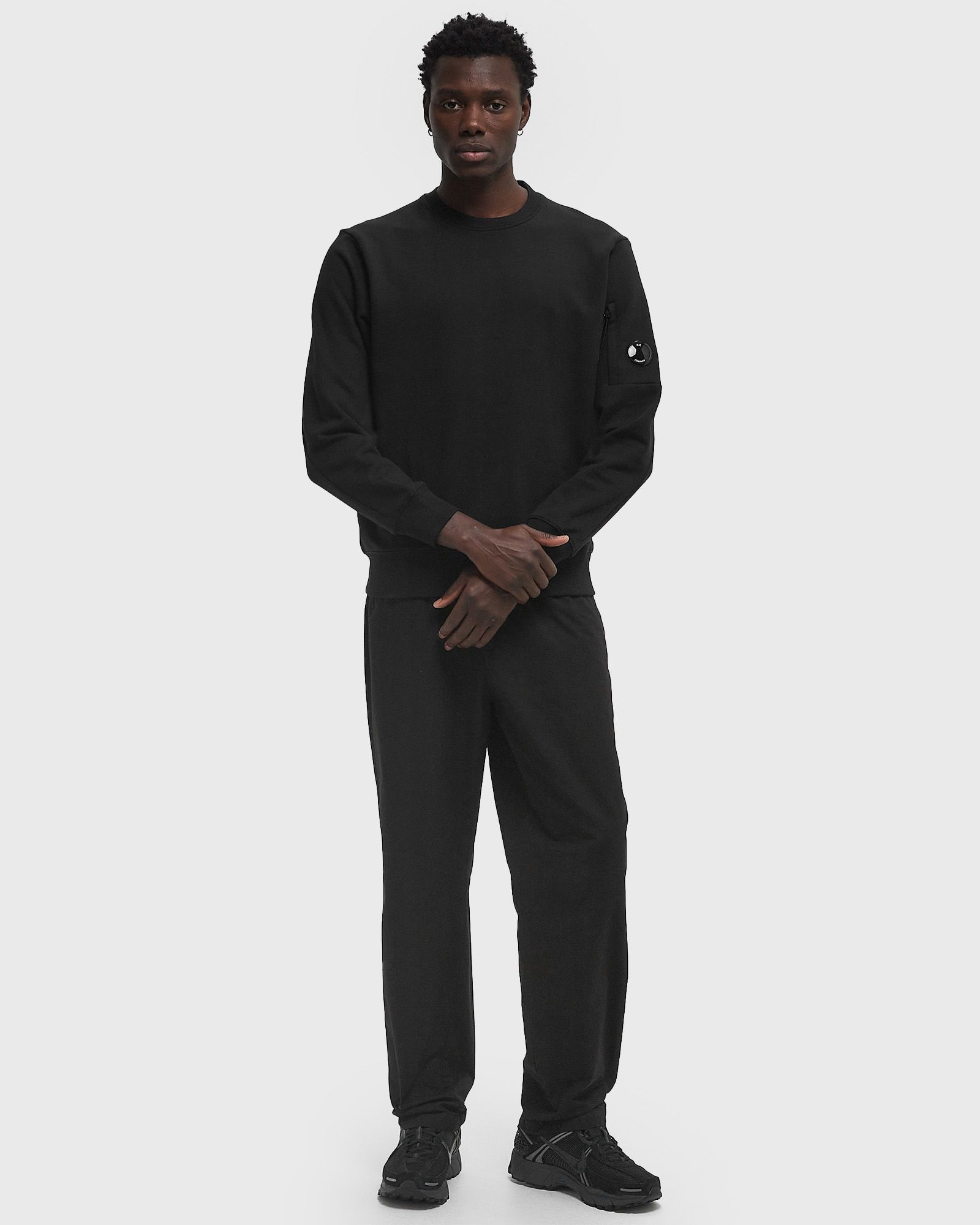 DIAGONAL RAISED FLEECE CREW NECK LENS SWEATSHIRT