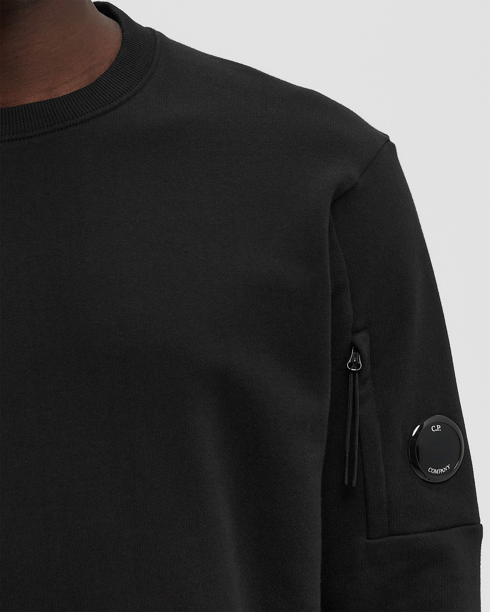 DIAGONAL RAISED FLEECE CREW NECK LENS SWEATSHIRT