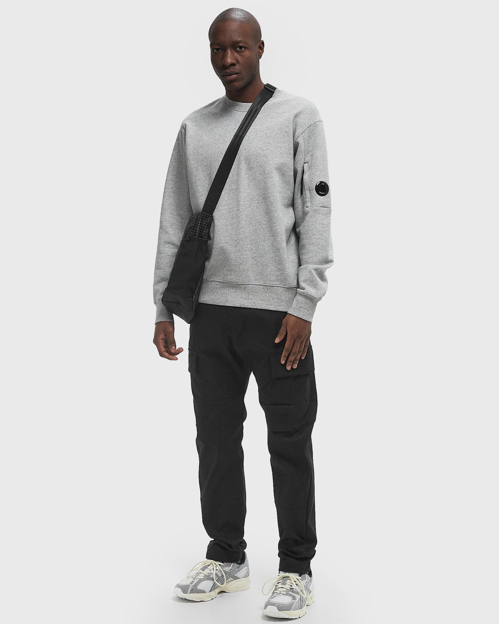 DIAGONAL RAISED FLEECE CREW NECK LENS SWEATSHIRT