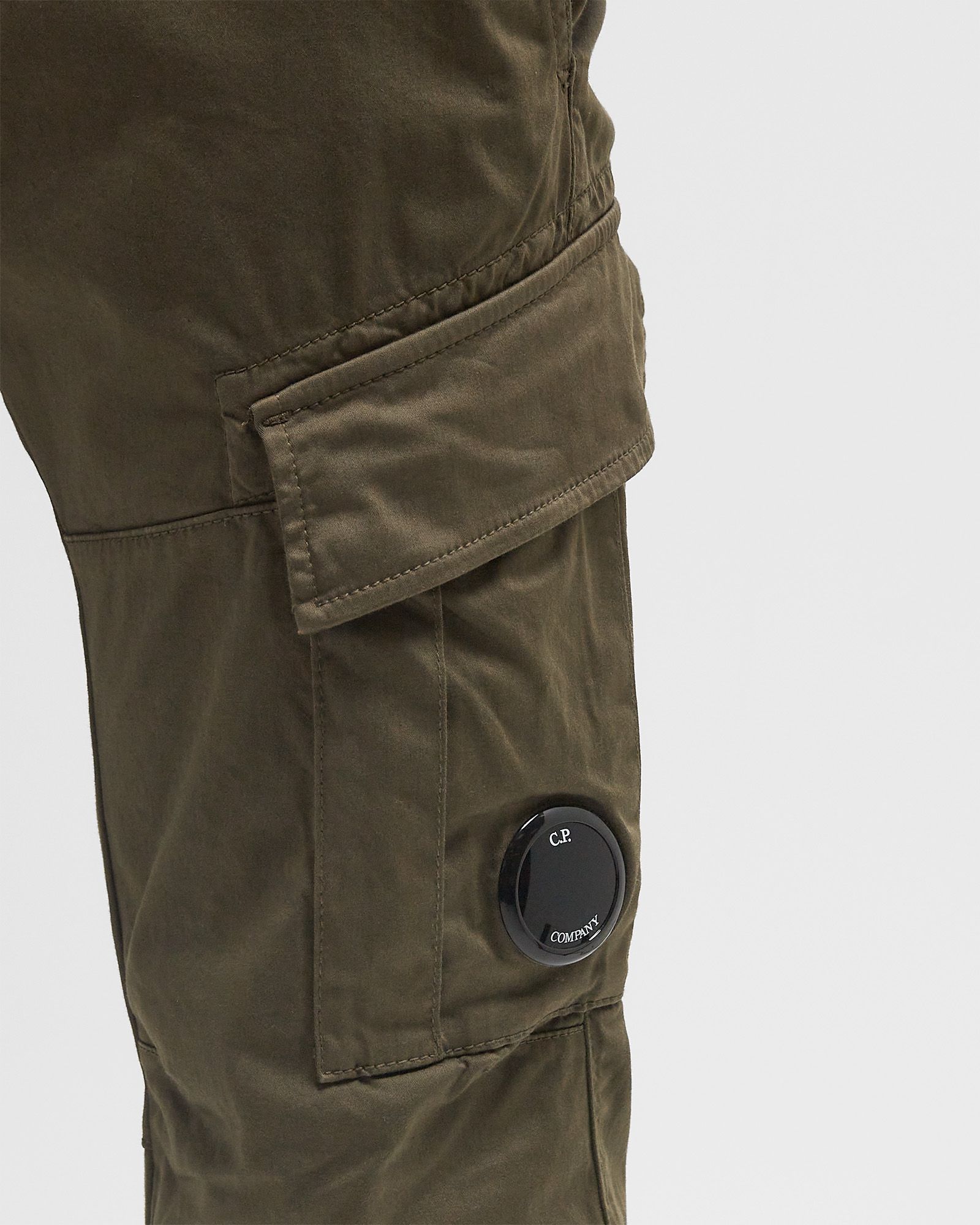 SATEEN STRETCH CARGO LENS PANTS