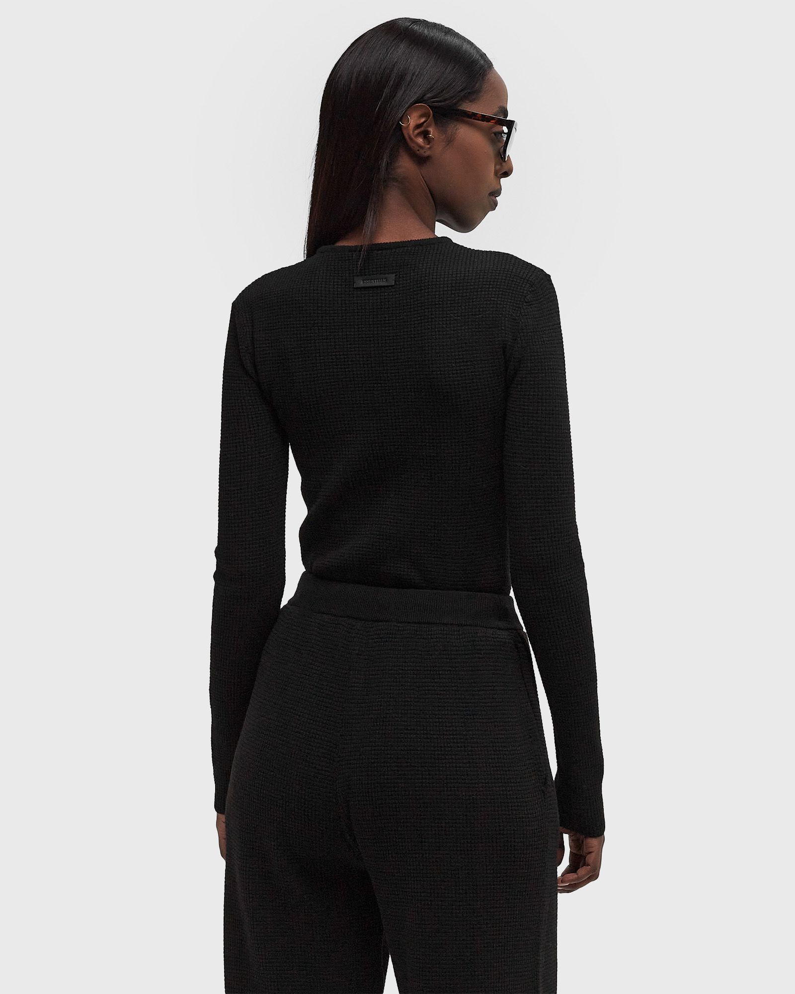 WAFFLE FITTED LONG SLEEVE SWEATER