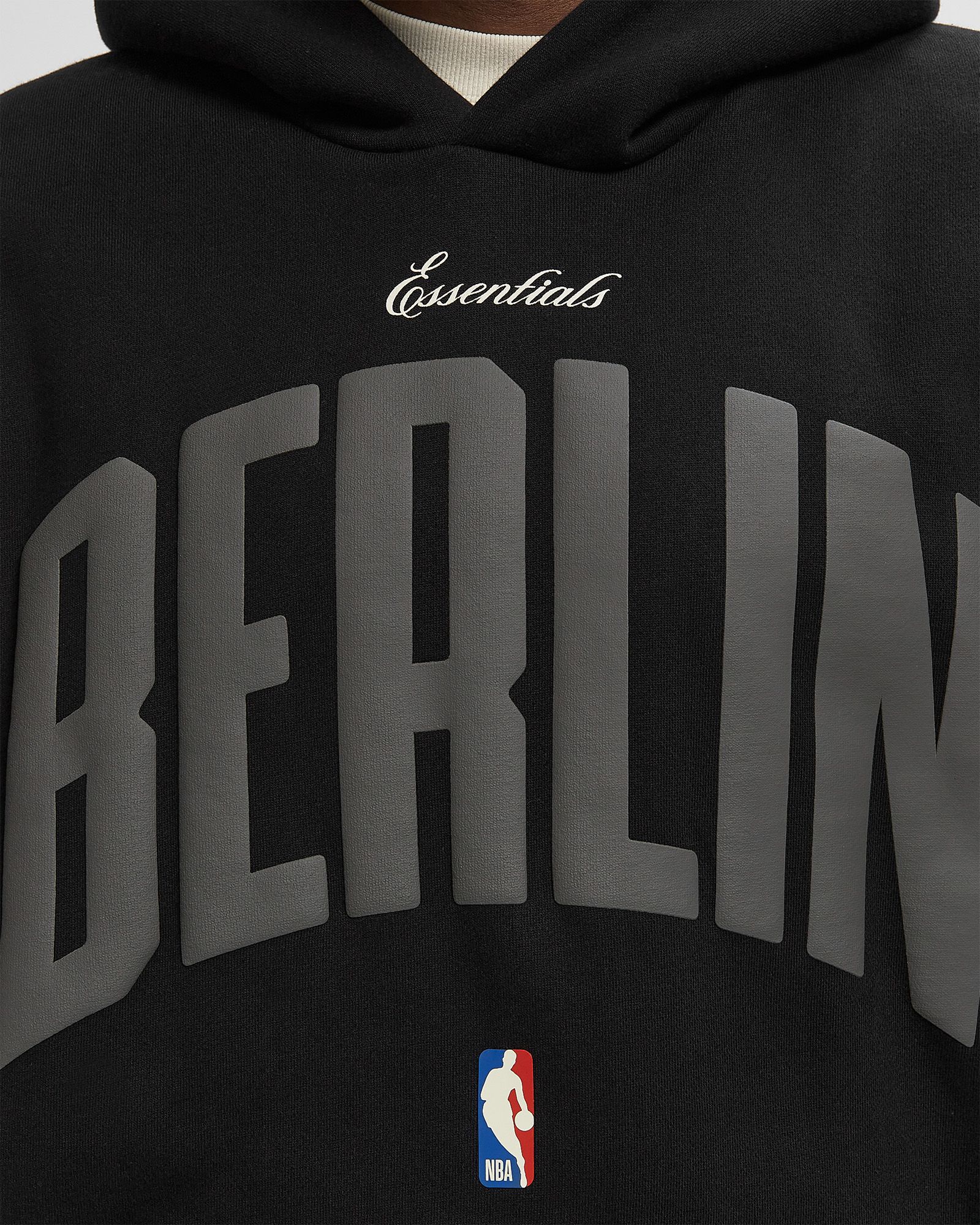 BERLIN 90'S HOODIE