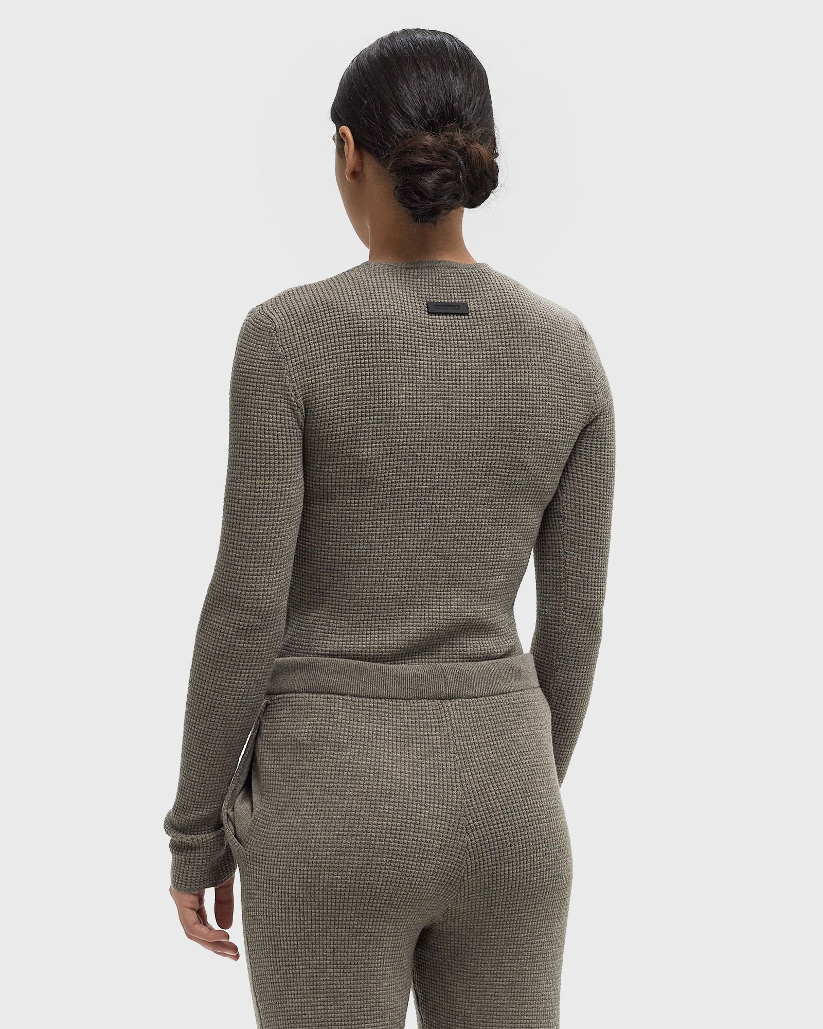 WAFFLE FITTED LONG SLEEVE SWEATER
