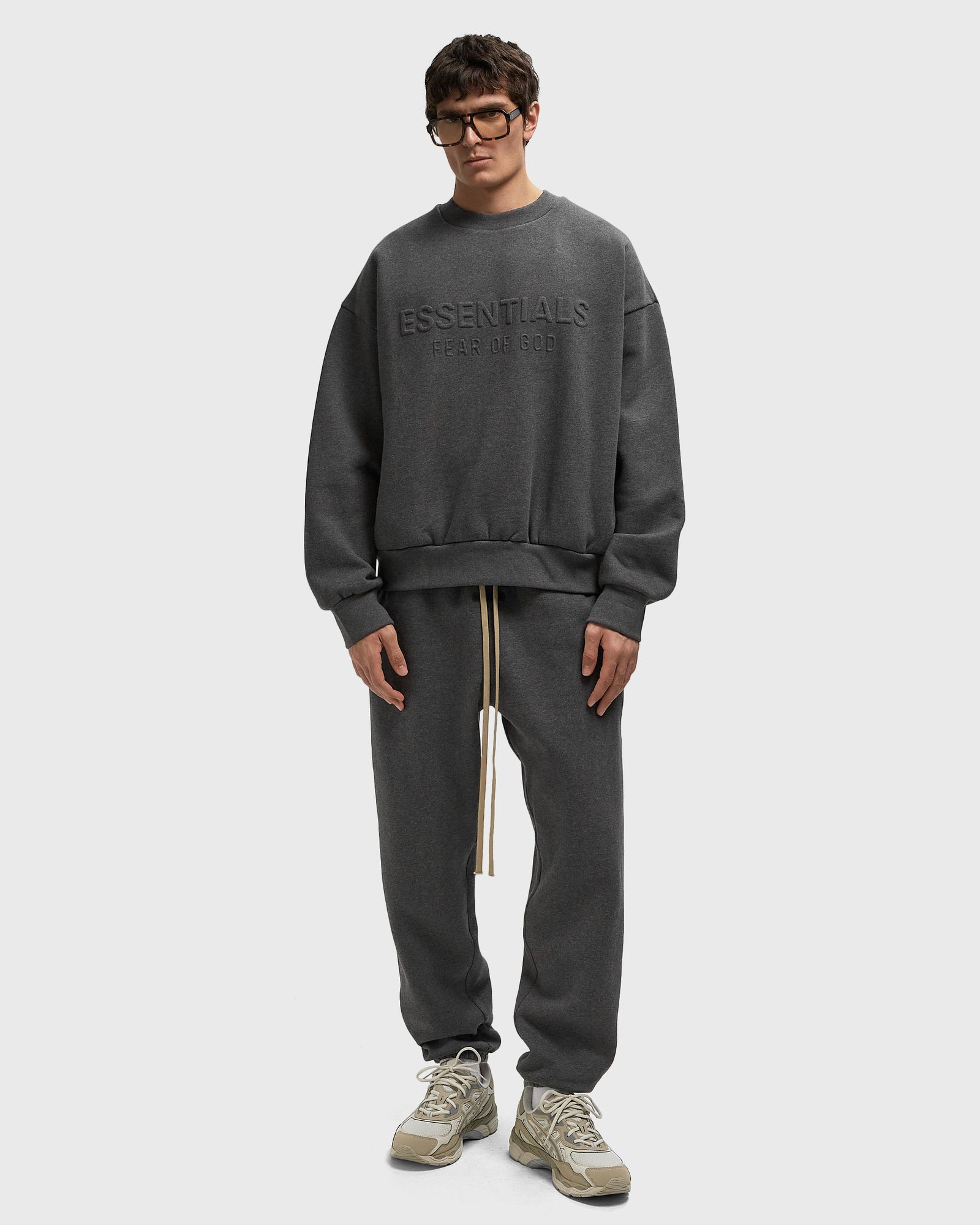 CLASSIC CREWNECK SWEATSHIRT