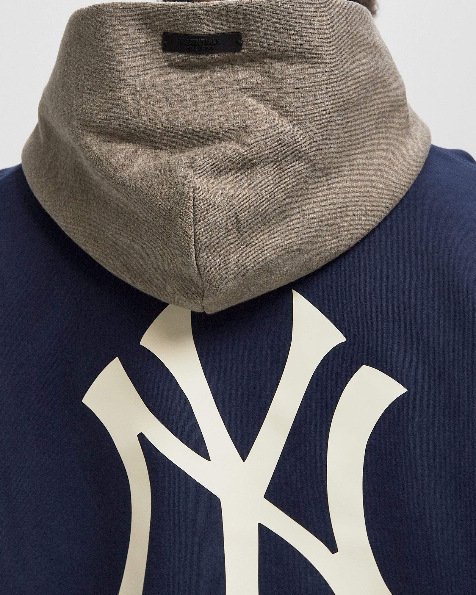 YANKEES SPORT FIT PULLOVER HOODIE