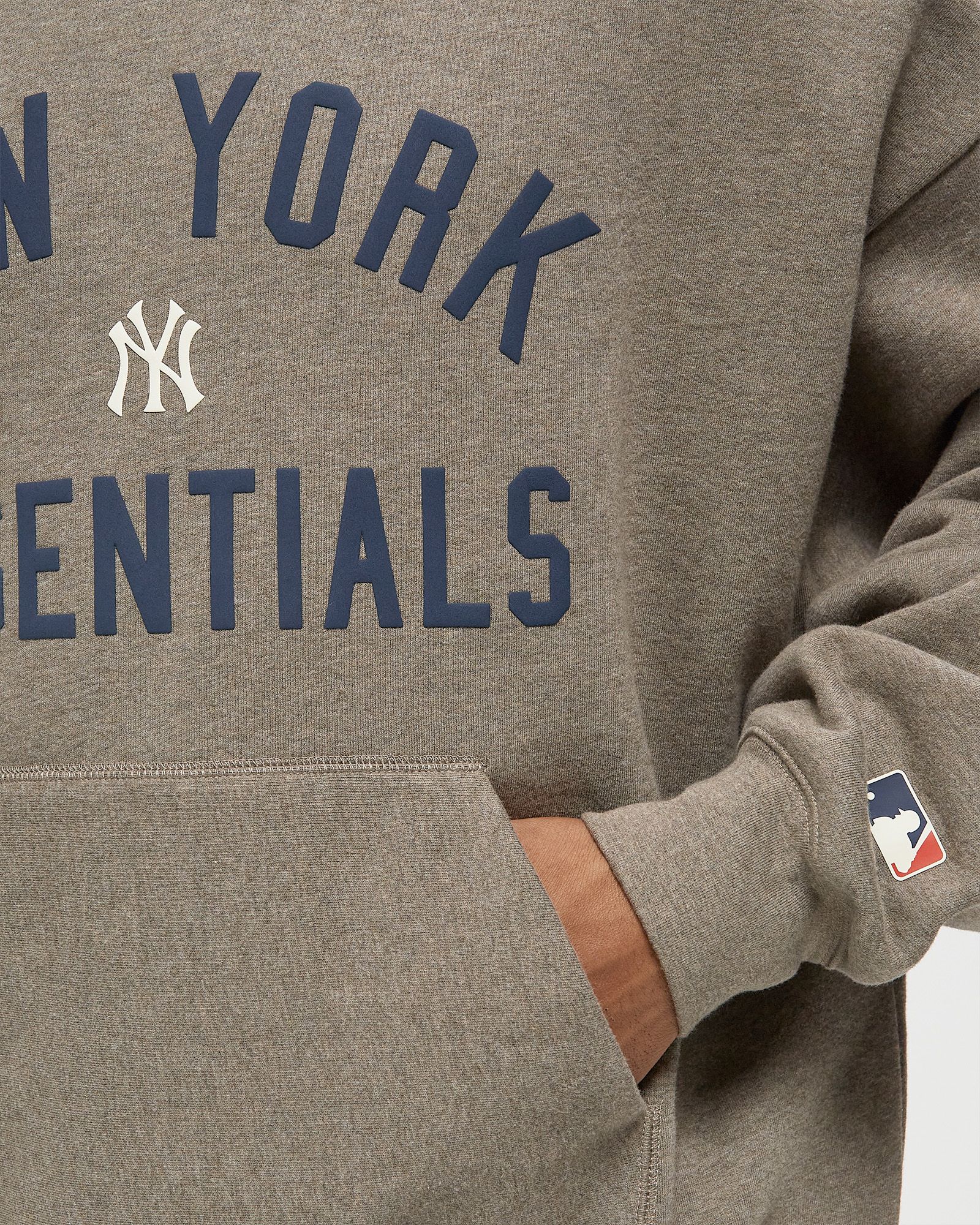 YANKEES SPORT FIT CREWNECK
