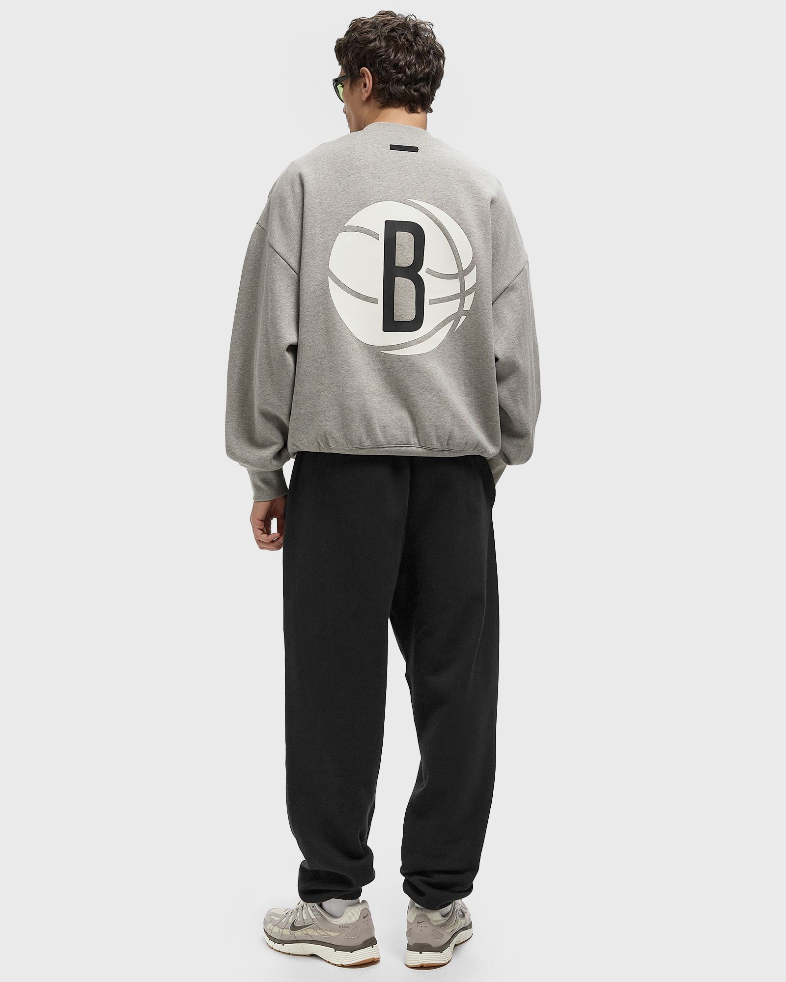 NETS SPORT FIT CREWNECK
