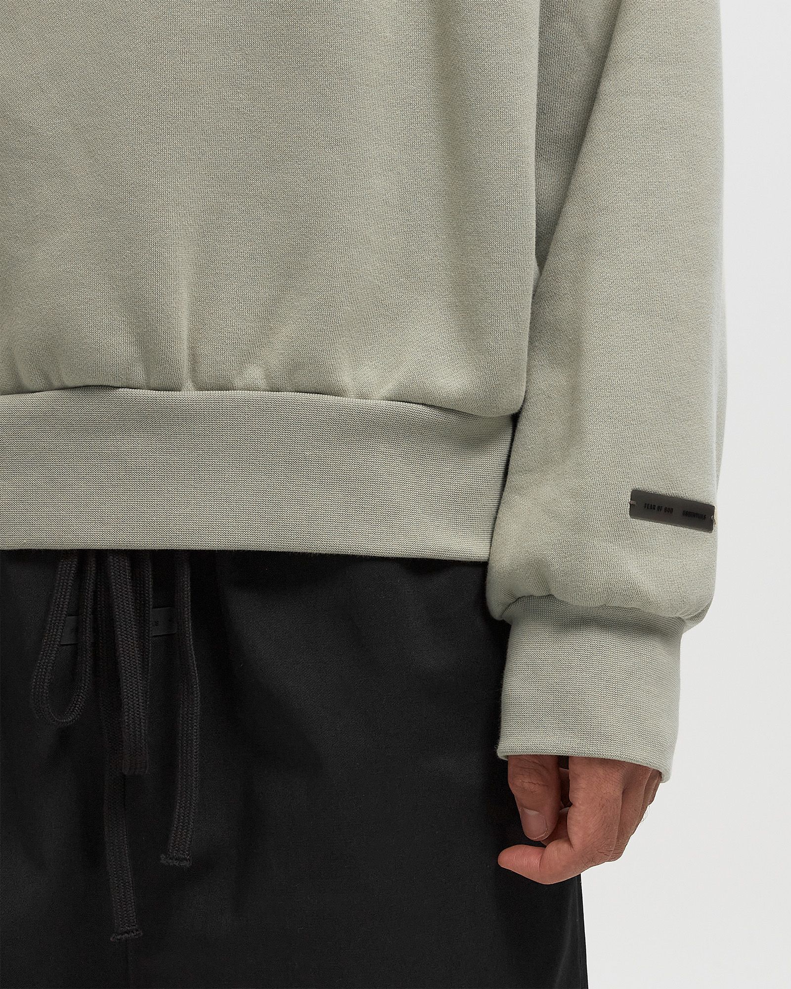 CLASSIC FIT FLEECE CREWNECK