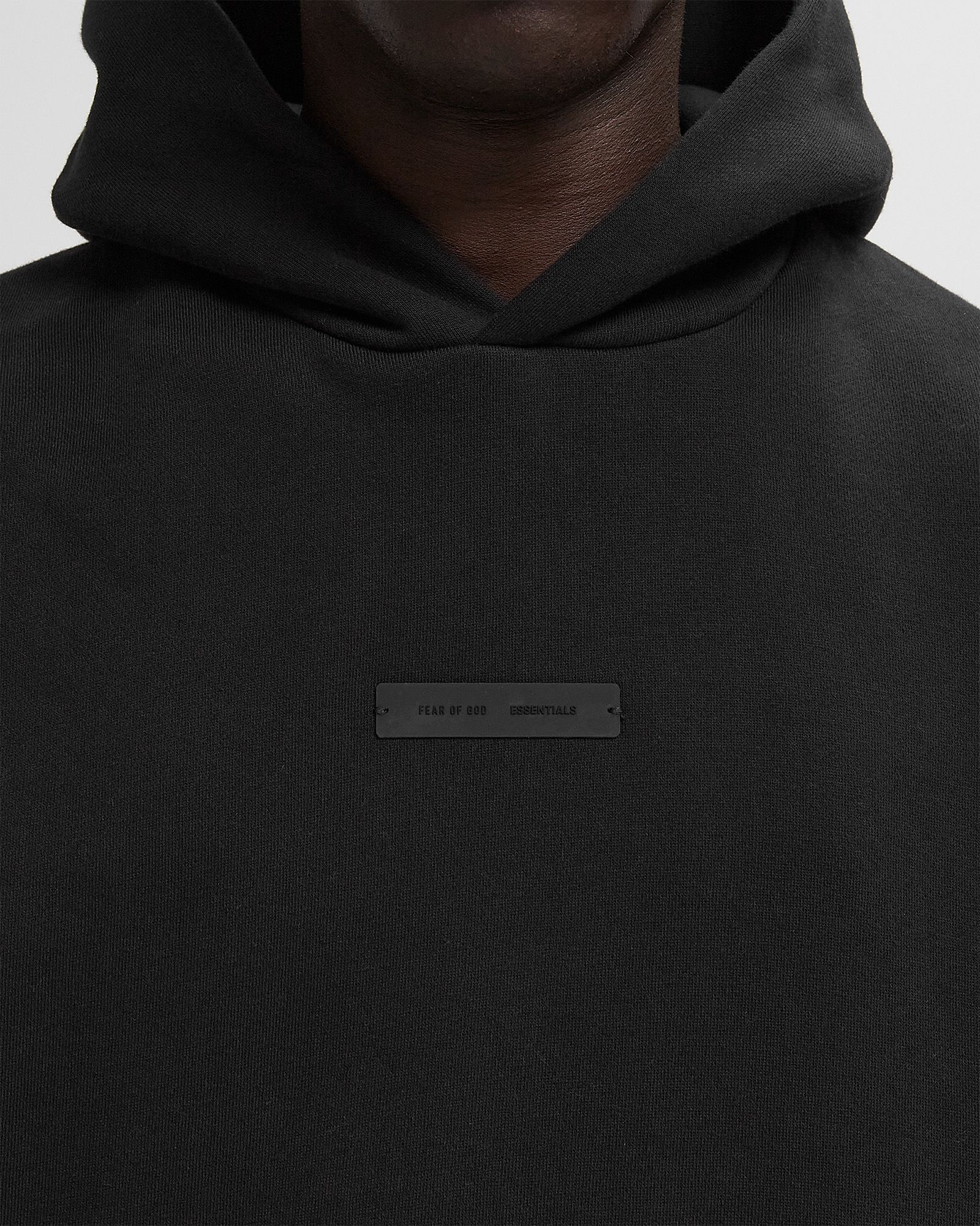 CLASSIC FIT FLEECE HOODIE