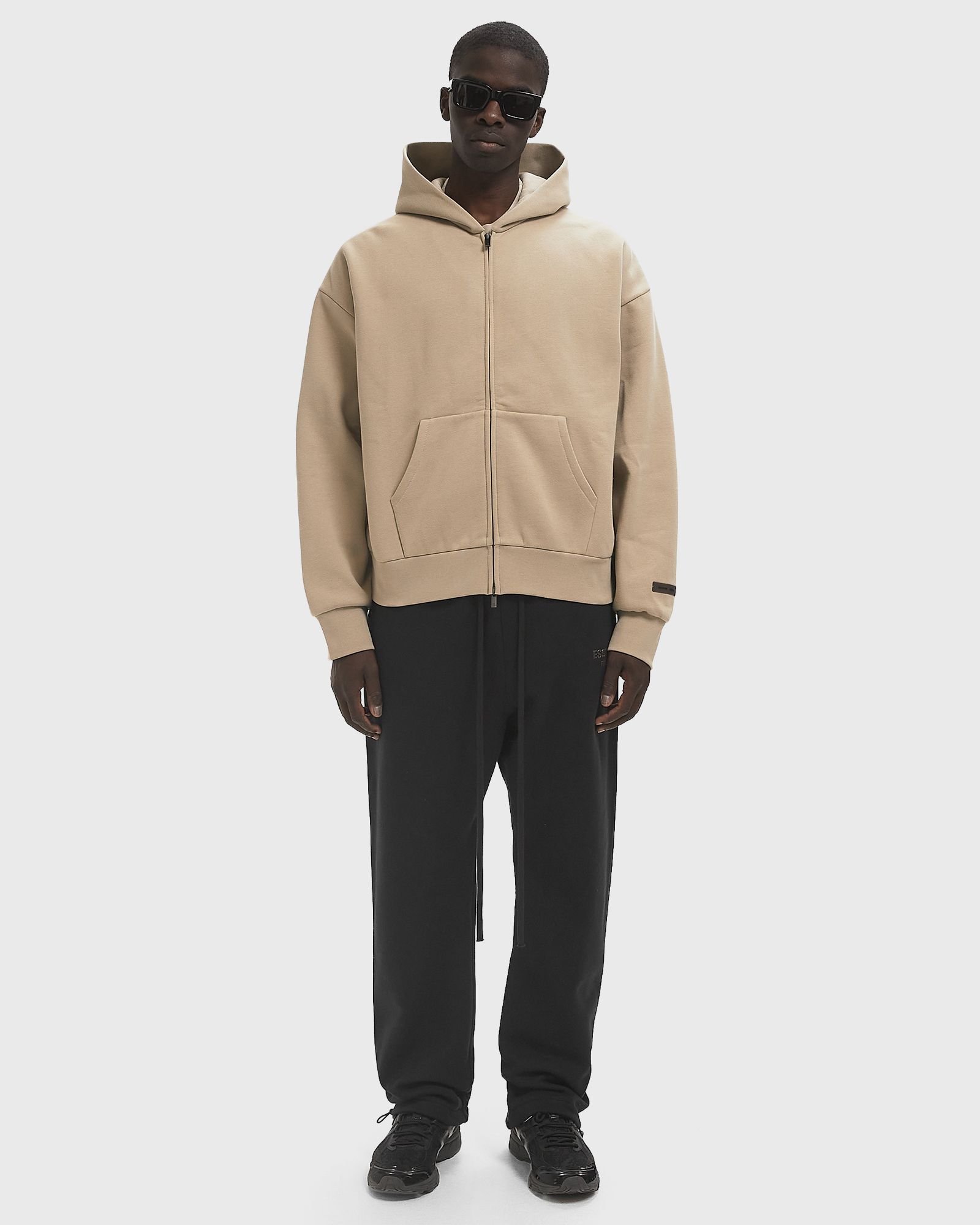 CLASSIC FIT FLEECE ZIP-UP HOODIE