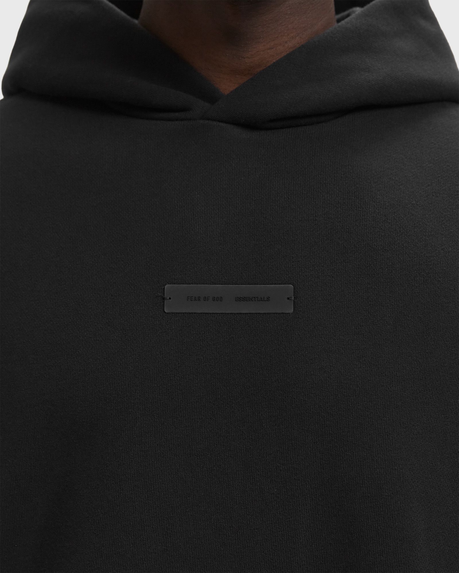 MODERN FIT FLEECE HOODIE
