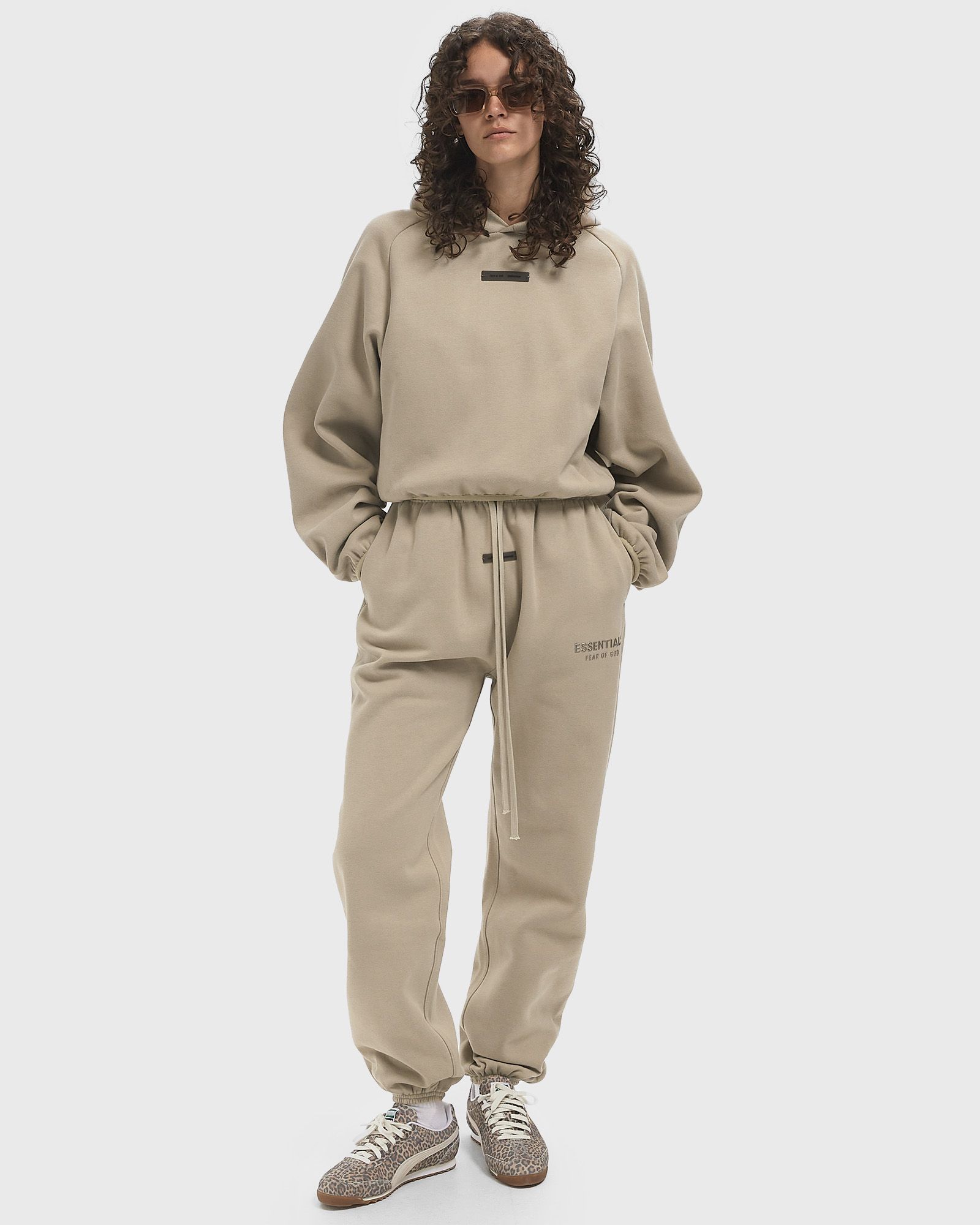 WMNS MODERN FIT HOODIE