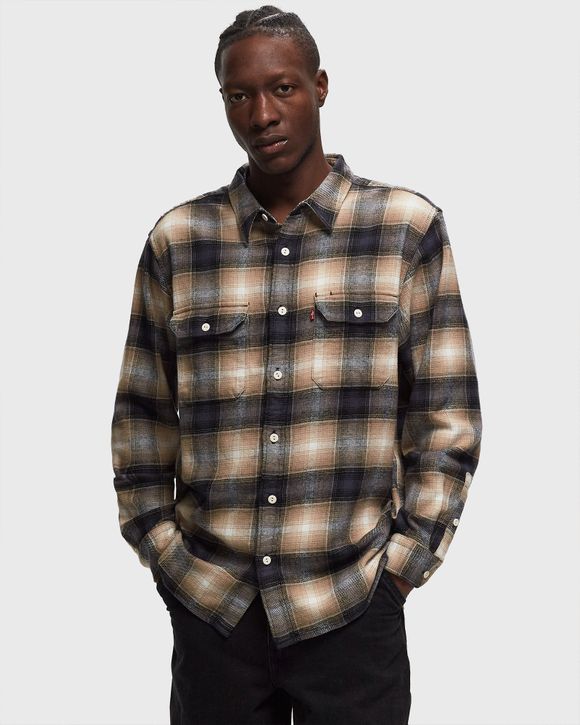 Levis jackson shop worker