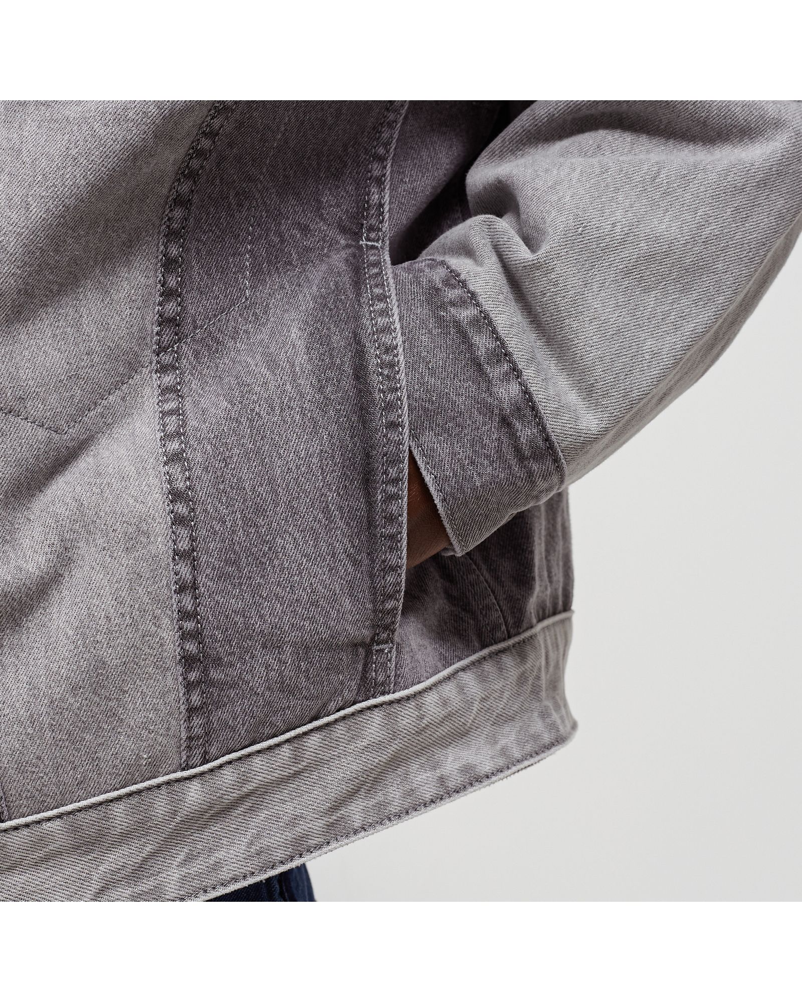 LEVIS X NEW BALANCE REVERSIBLE TRUCKER JACKET