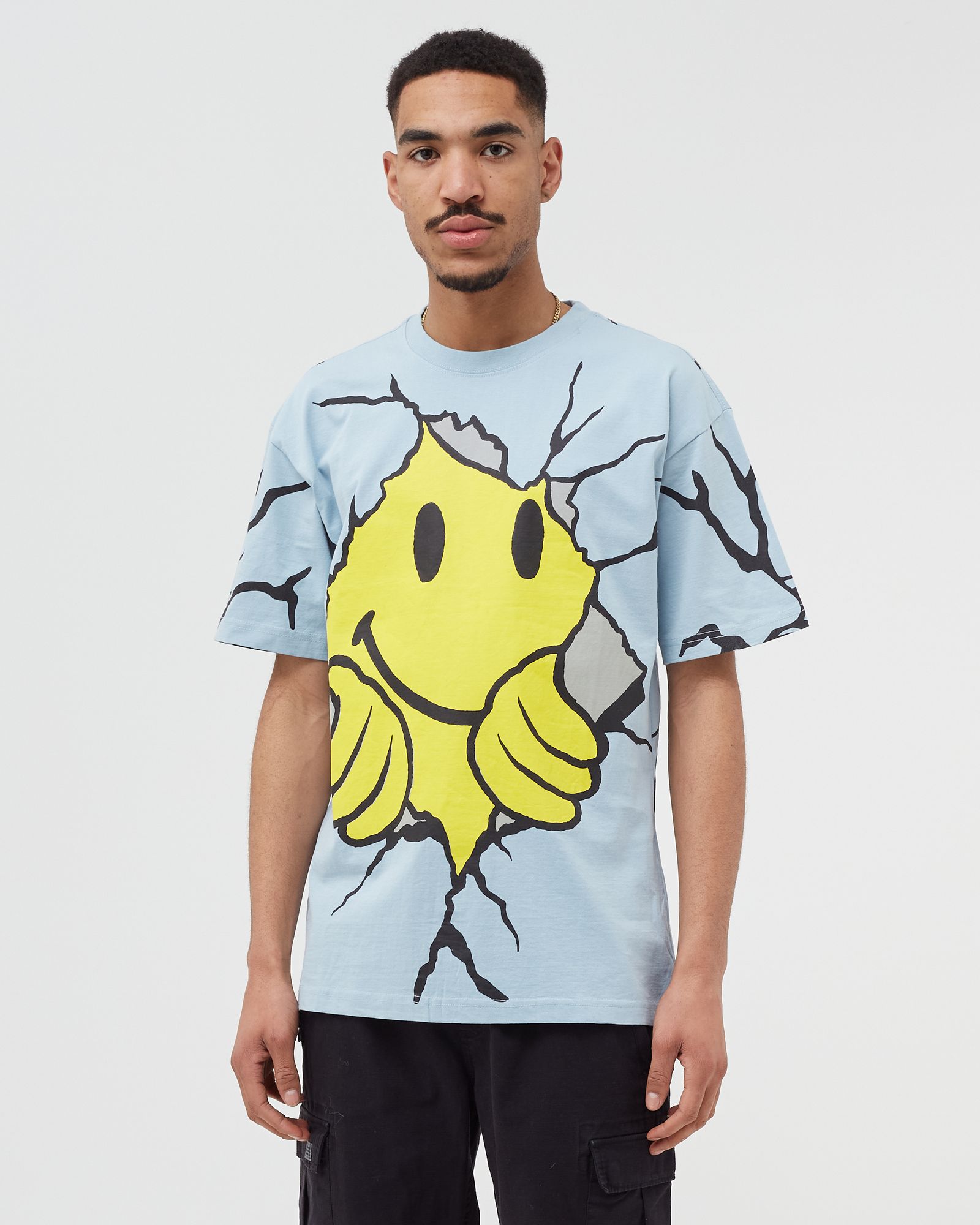 SMILEY DRY WALL BREAKER TEE