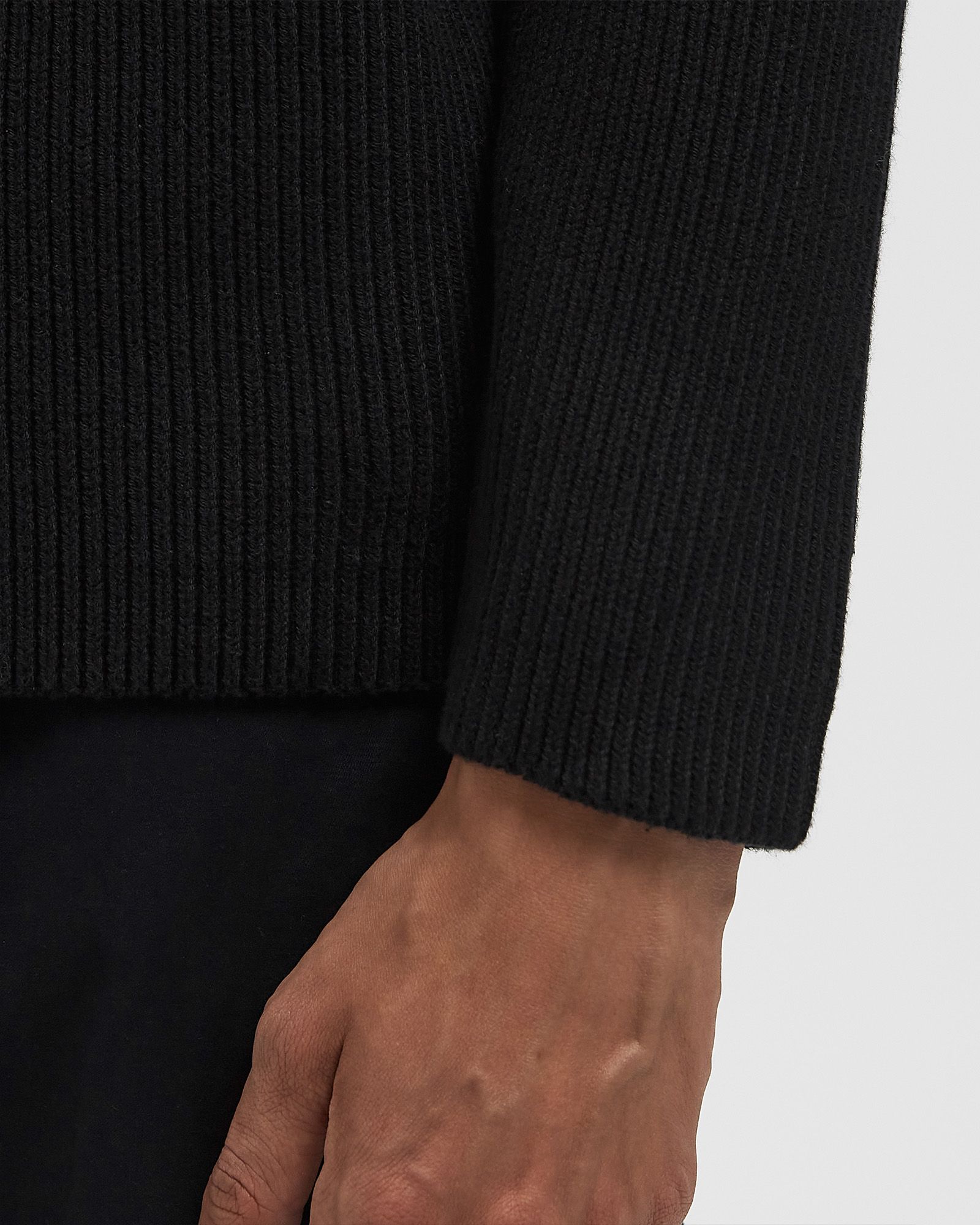 KNITWEAR - CREW NECK