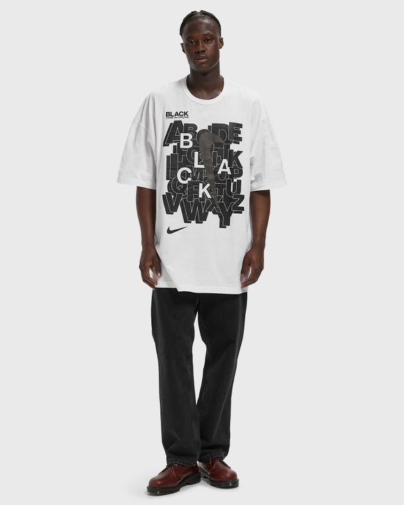 x NIKE TEE