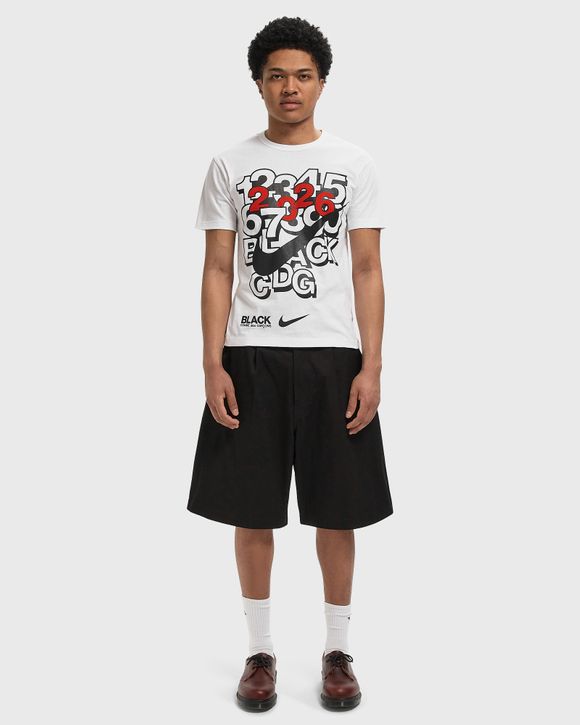 x NIKE TEE