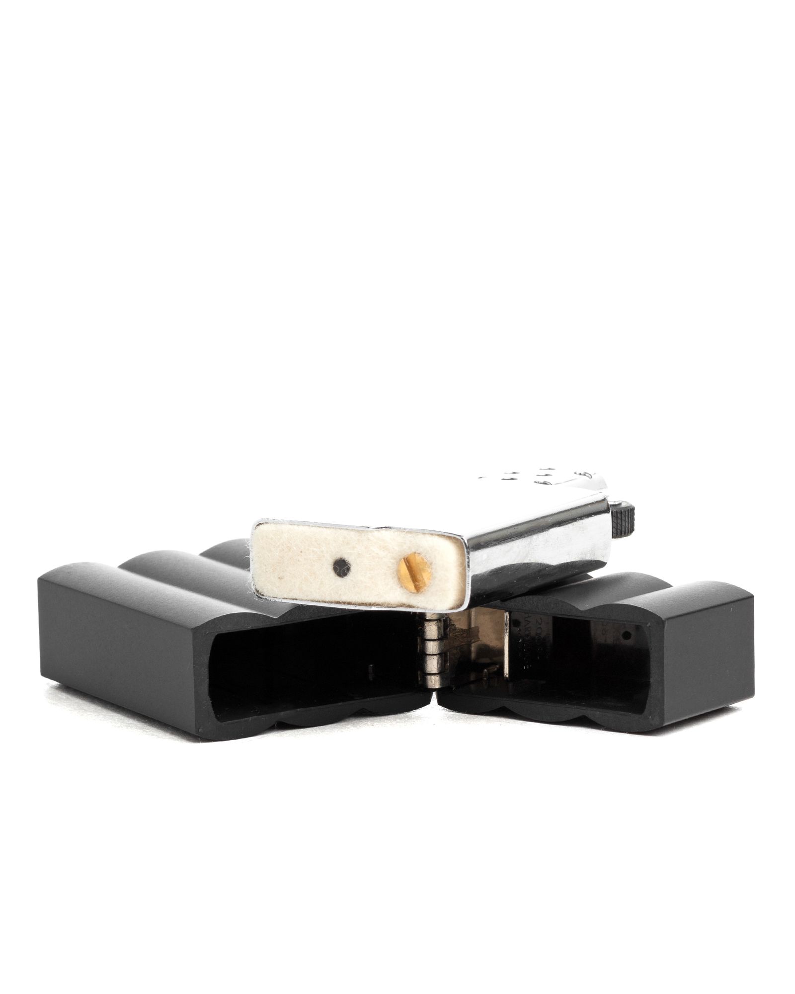 Hard Edge Nami Lighter