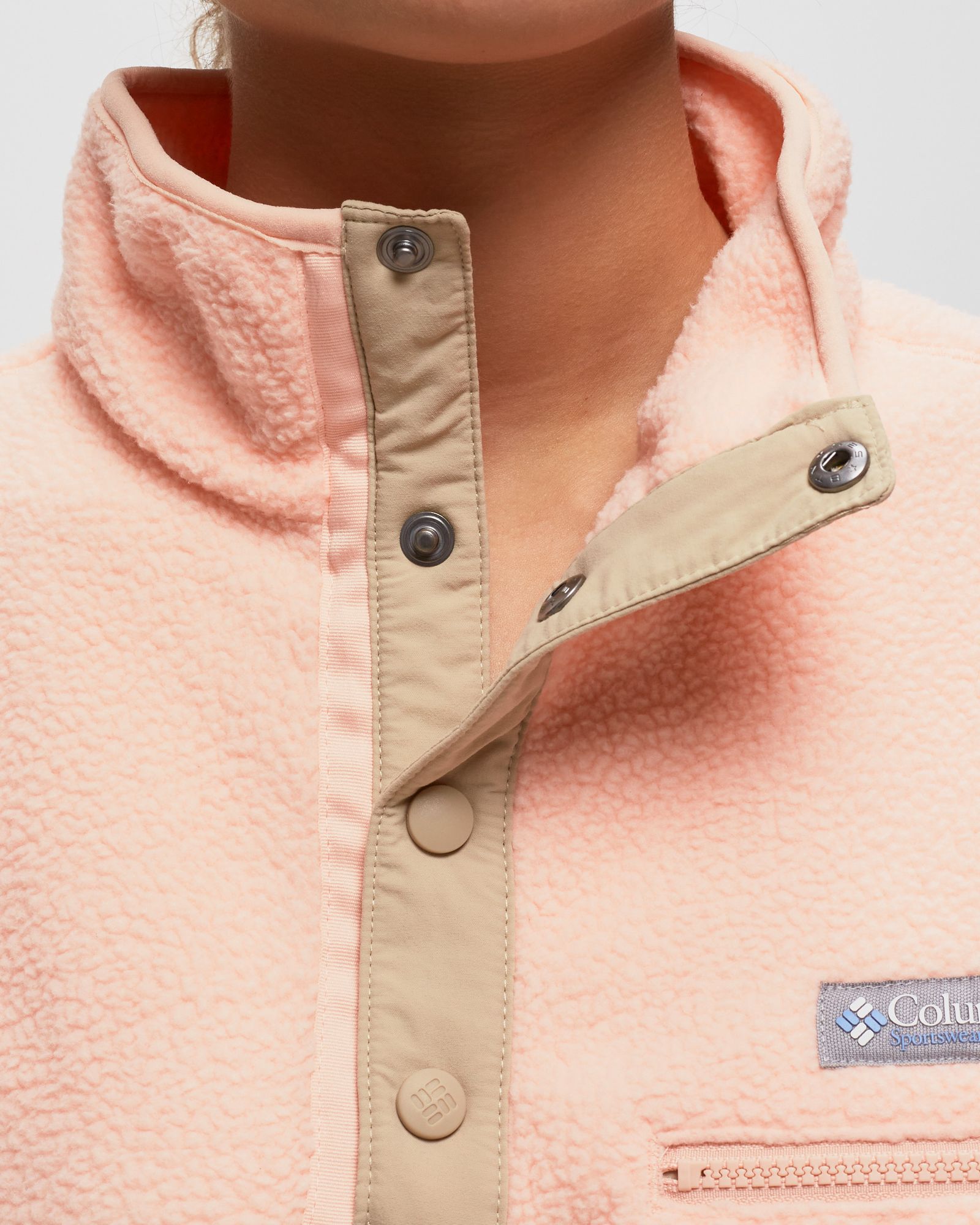 Helvetia™ Cropped Half Snap