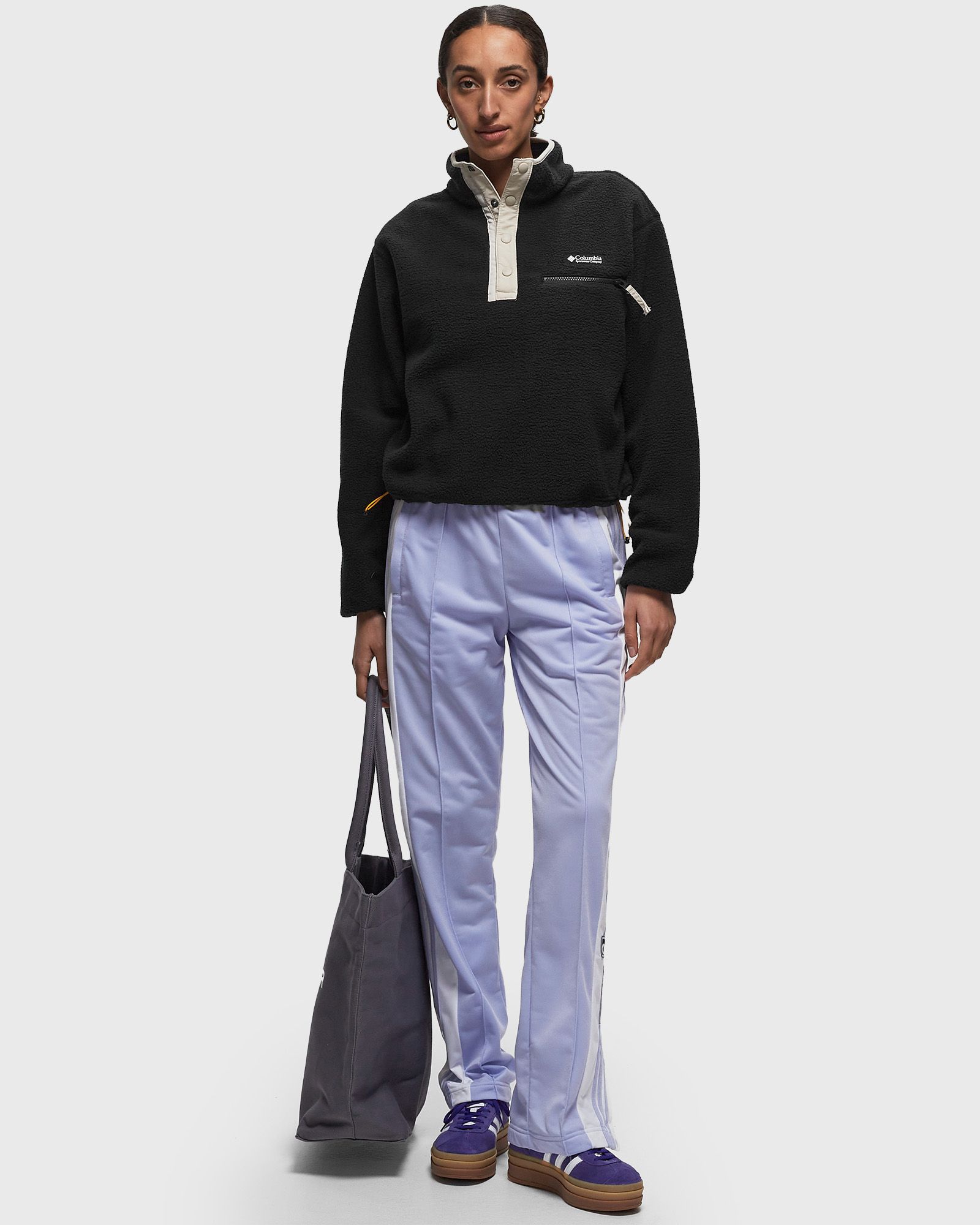 Helvetia Cropped Half Snap