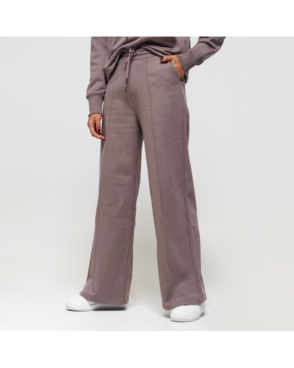 WMNS Shield Hifa