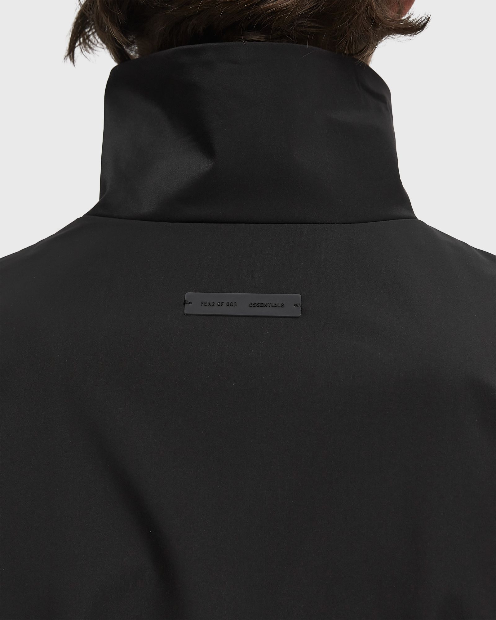 SPORTY NYLON HALF ZIP