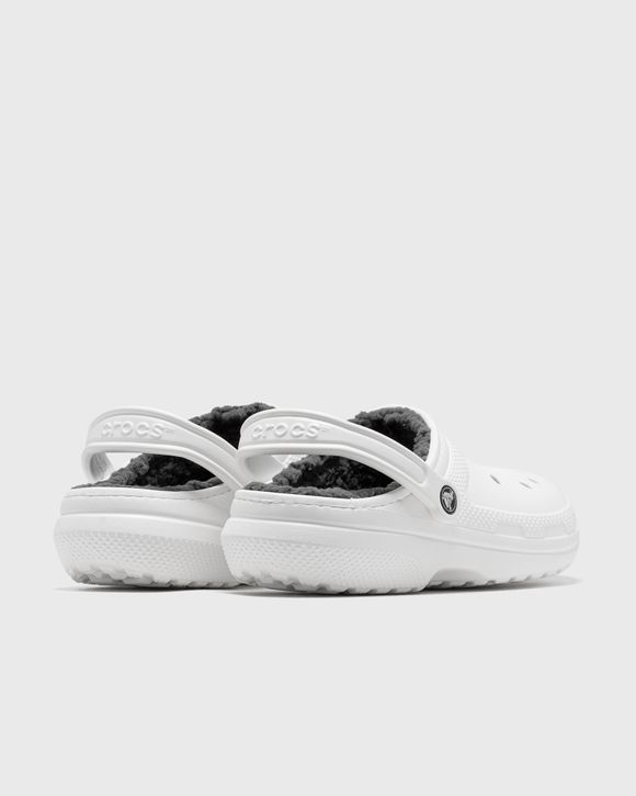 White fuzz clearance lined crocs