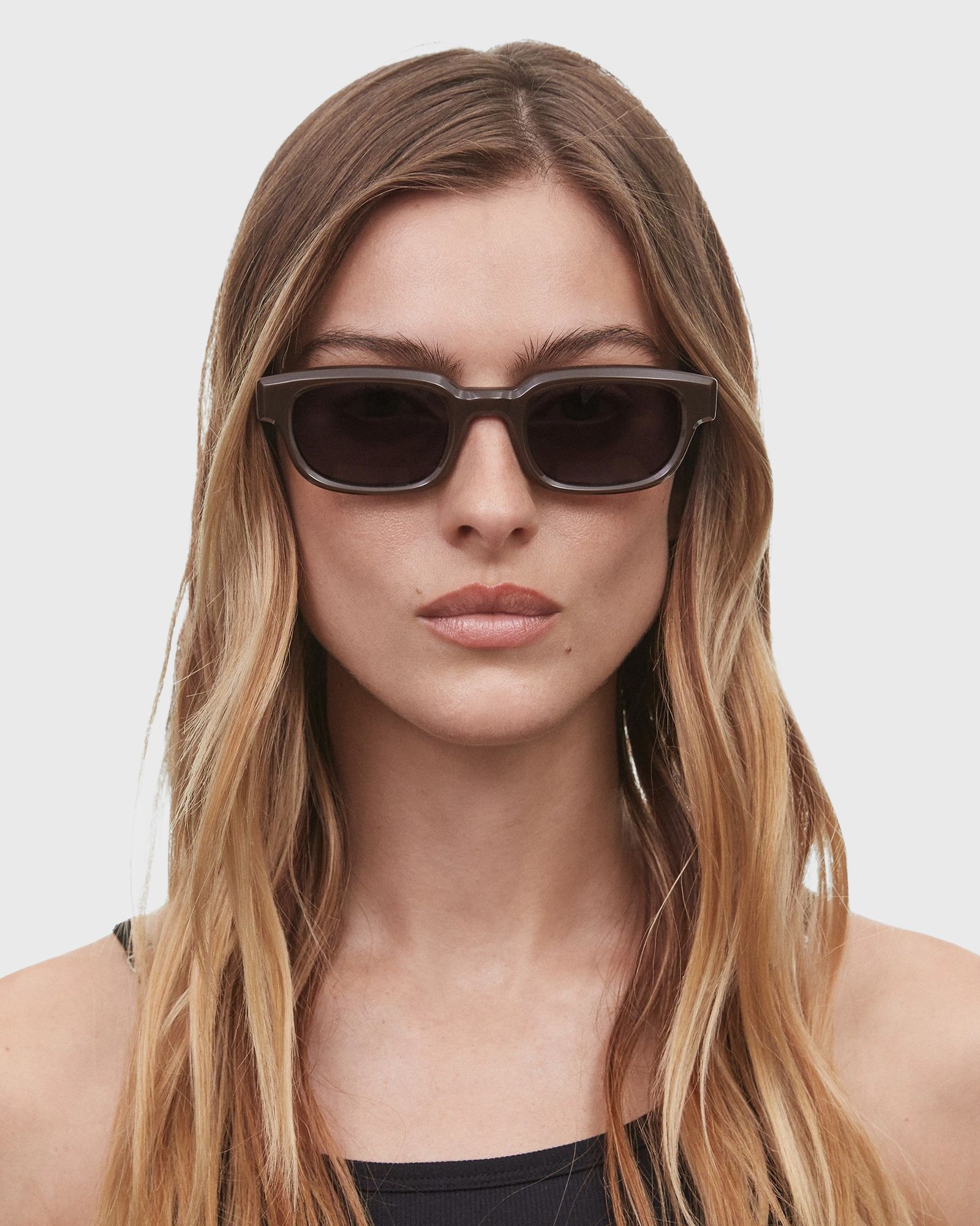 Alter Brown Porcelain