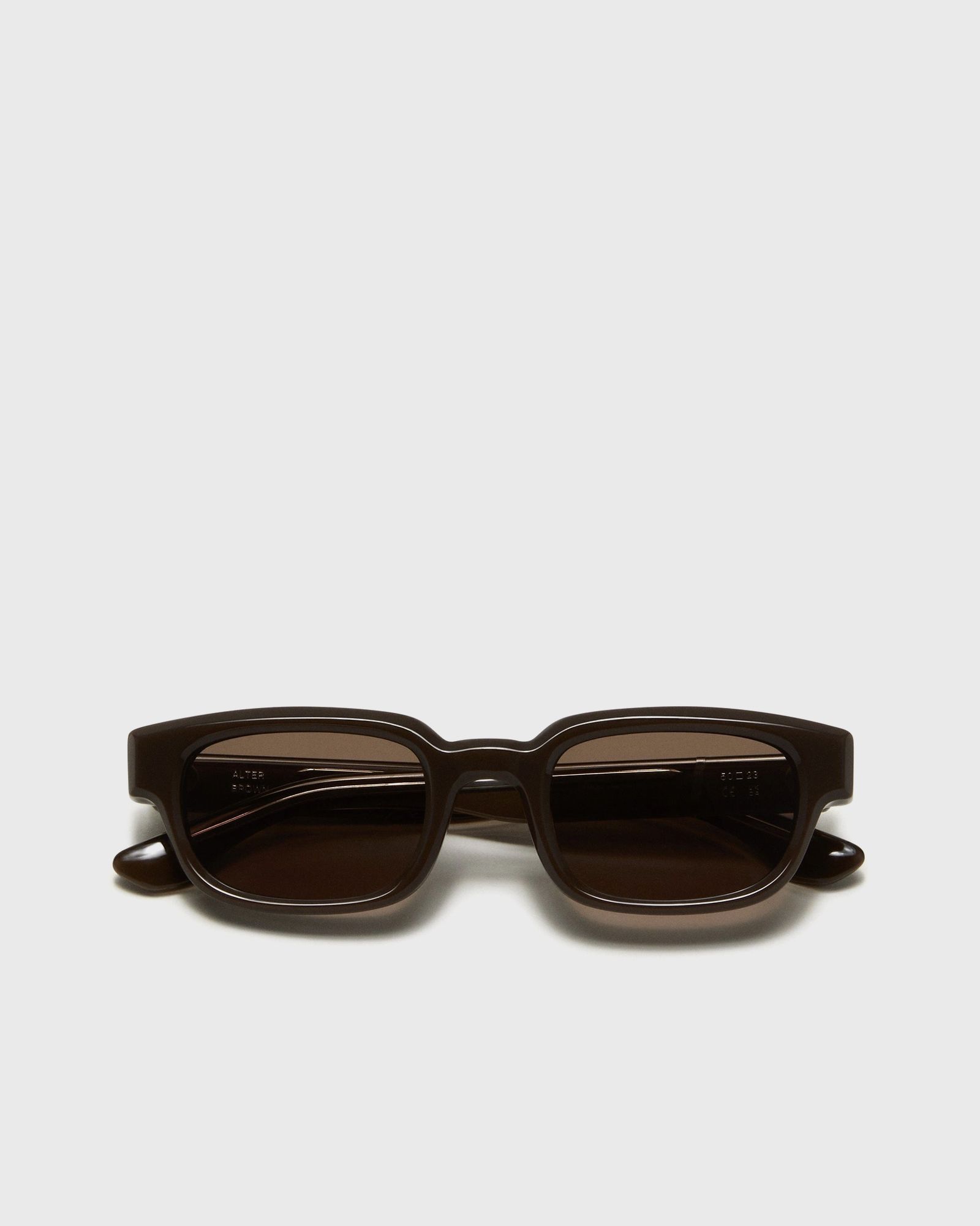 Alter Brown Porcelain