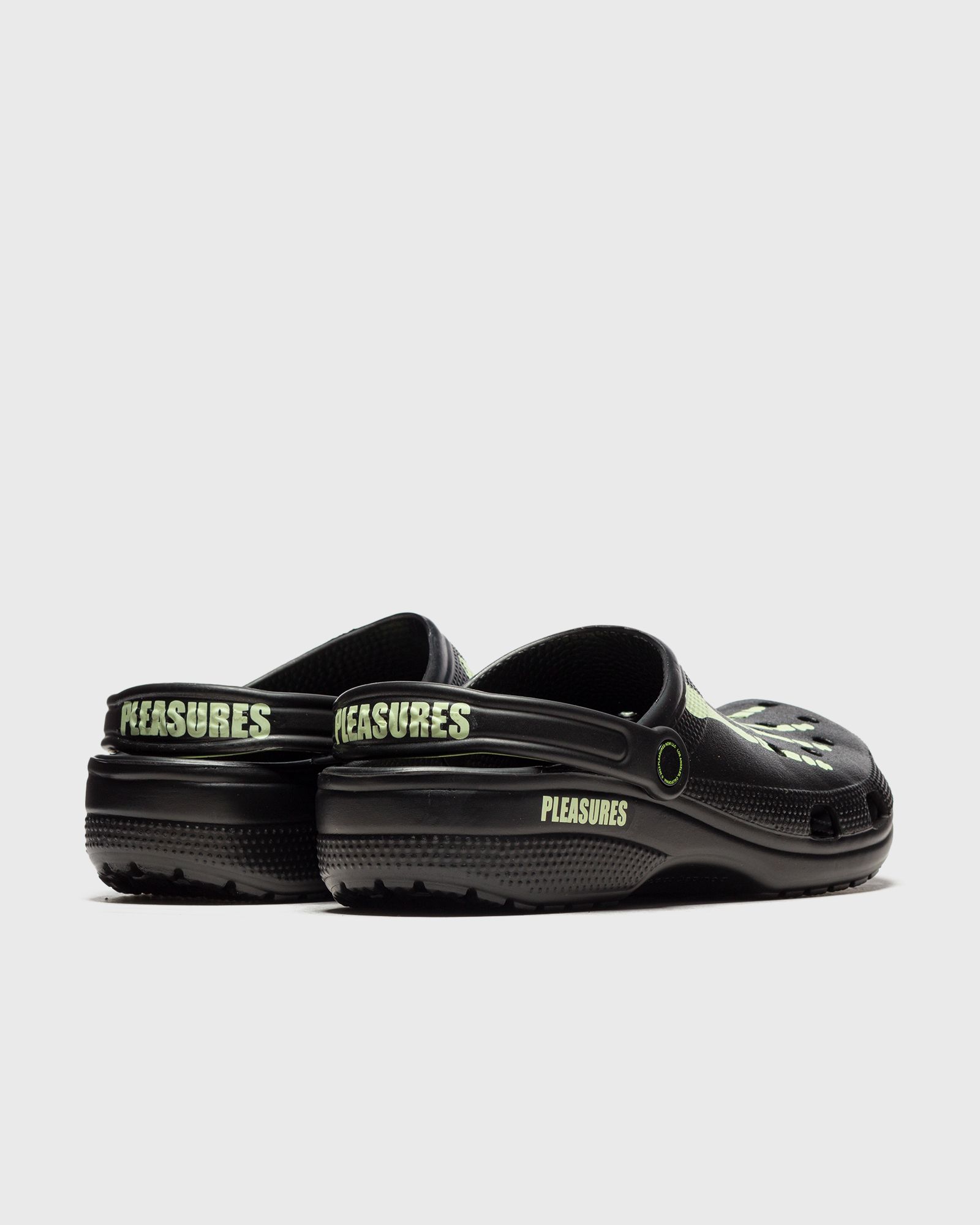 CROCS X PLEASURES CLOG