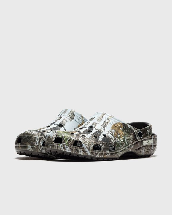 CROCS X PLEASURES CLOG