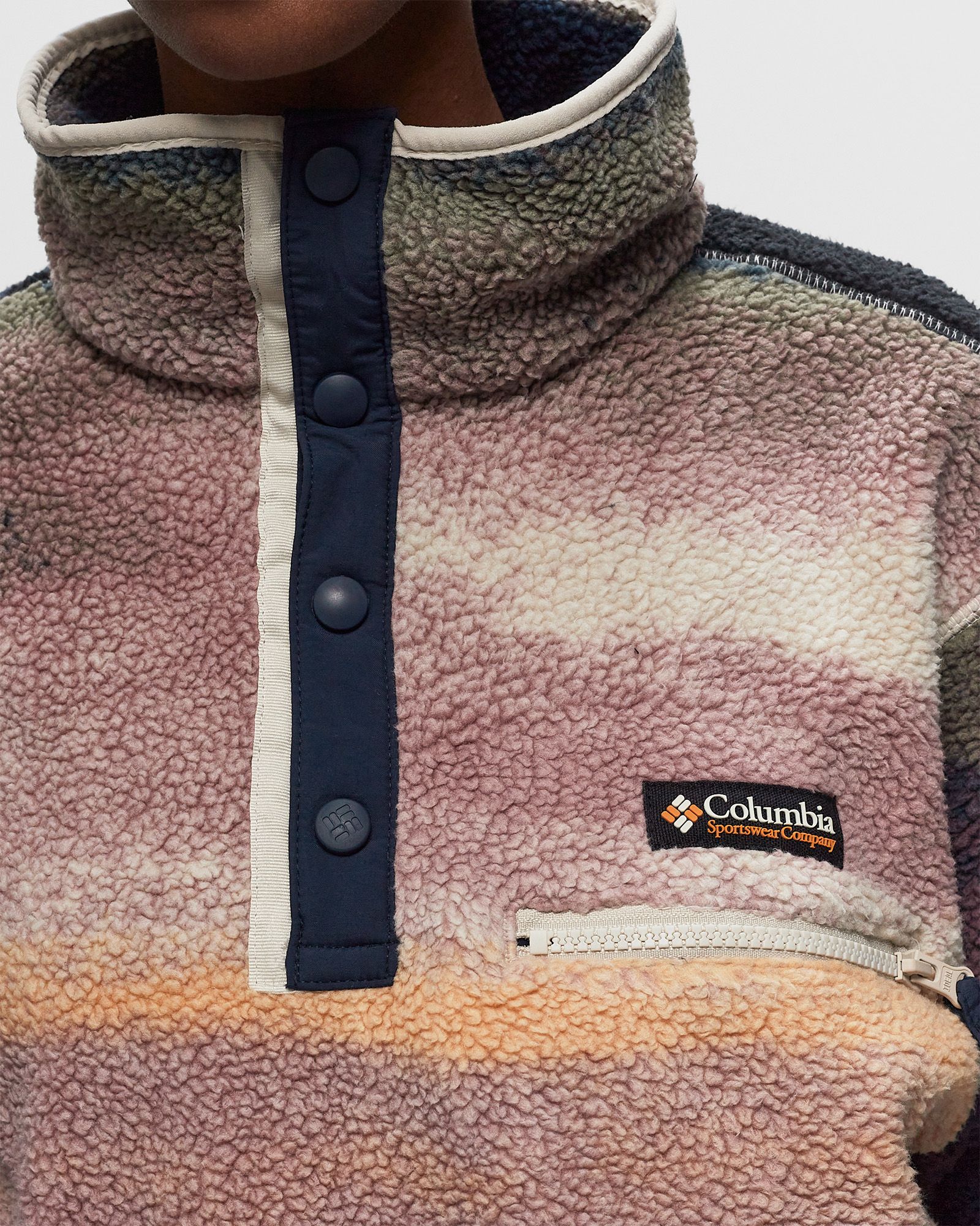 Helvetia II Printed Crop