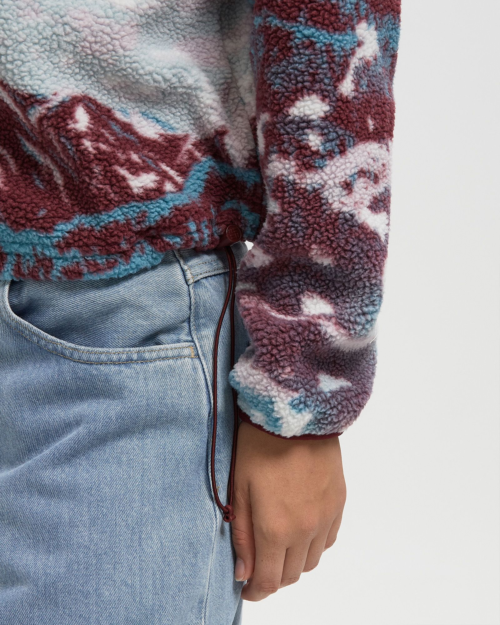 Helvetia™ II Printed Cropped Half Snap