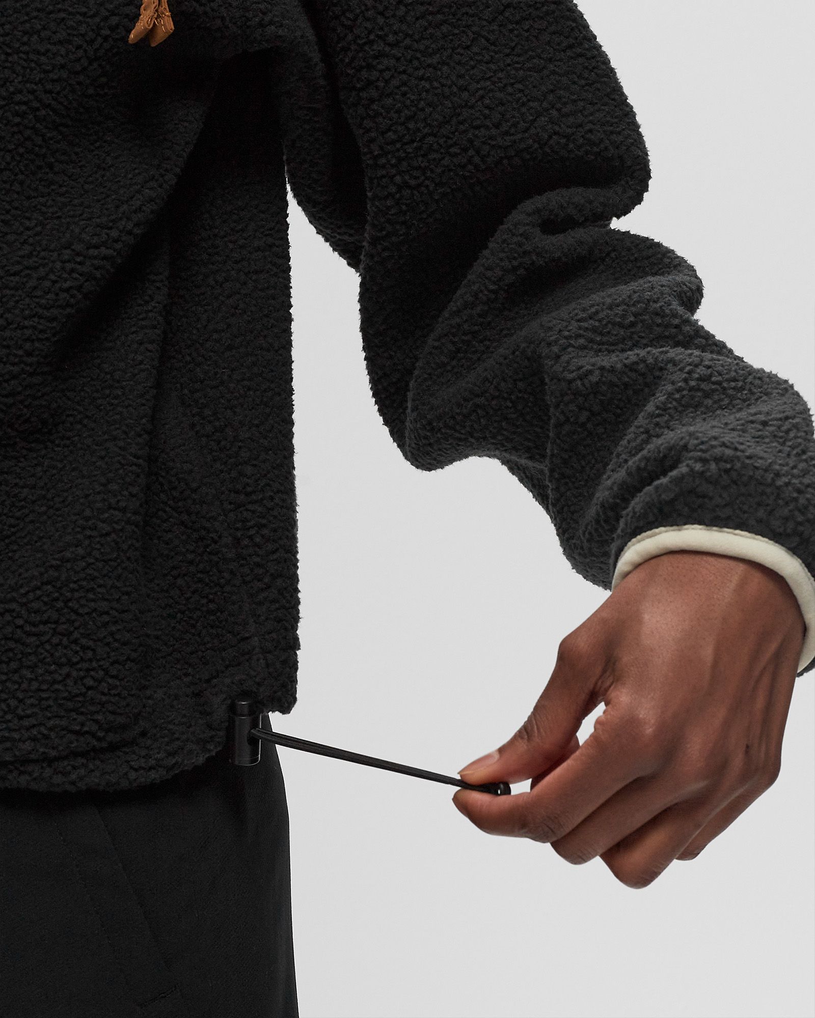 Helvetia II Cropped Half