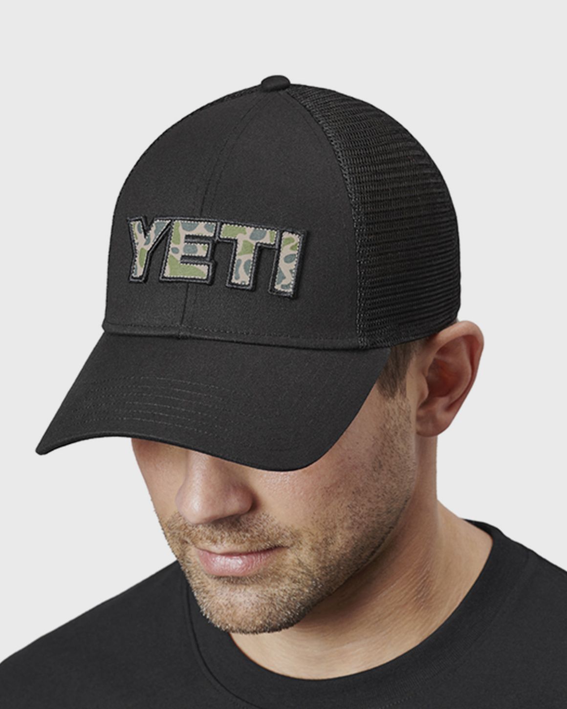YETI Camo Logo Badge Low Pro Trucker Hat Black | BSTN Store