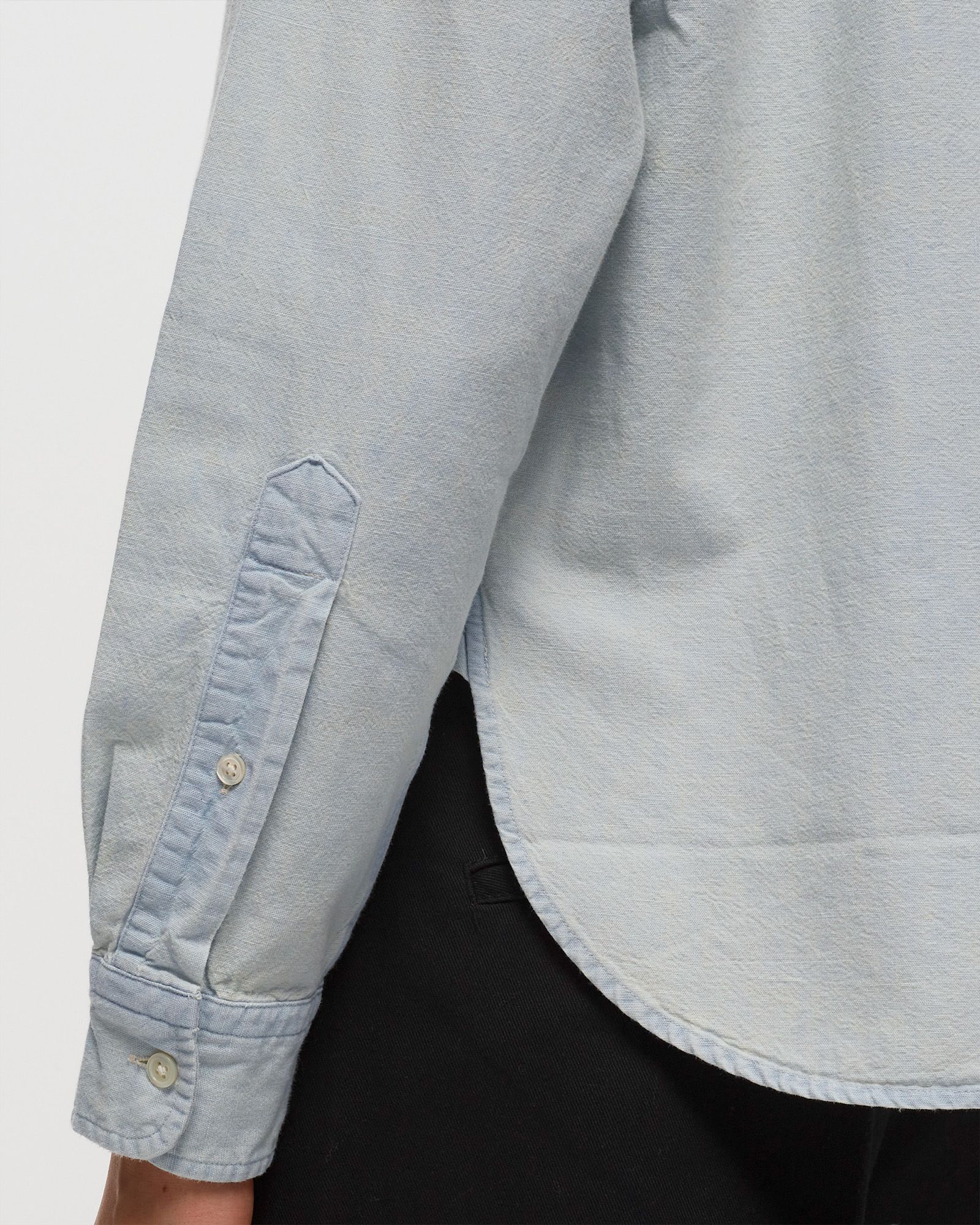 WMNS CROP LONG SLEEVE BUTTON FRONT SHIRT