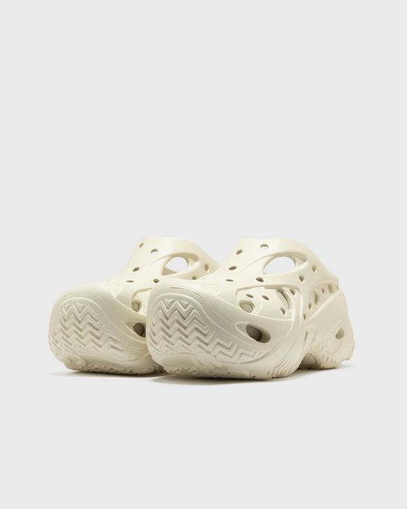 Thumbnail - Caged Clog