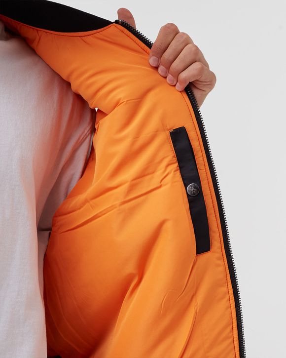 levon vest