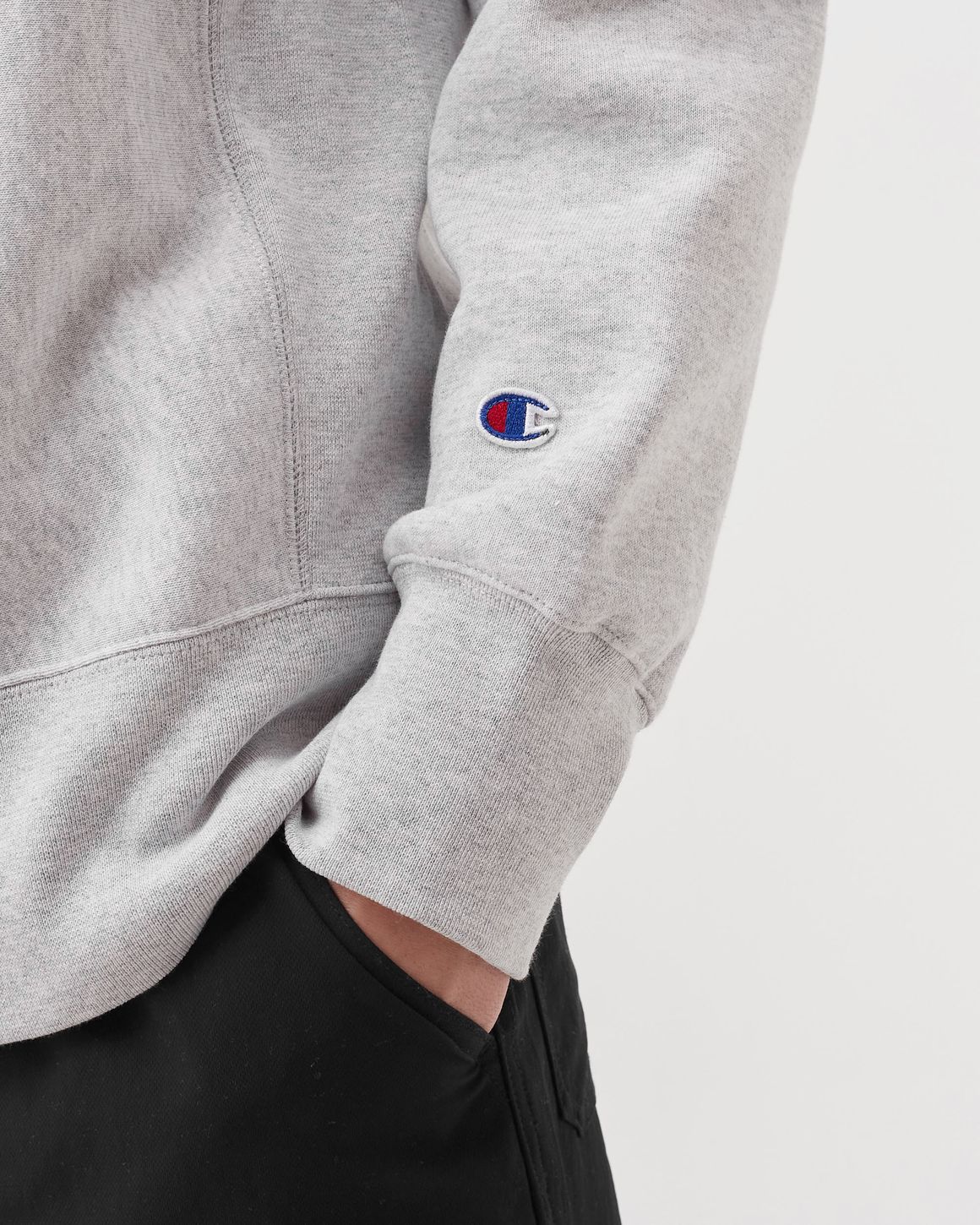 CHAMPION Reverse Weave Crewneck Sweatshirt Grey | BSTN Store