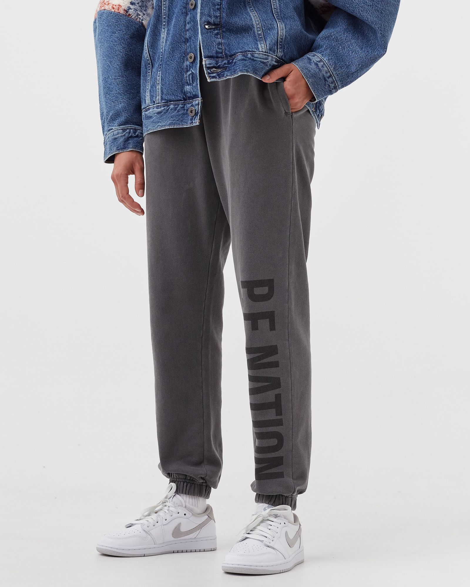 WMNS MID GAME TRACKPANT