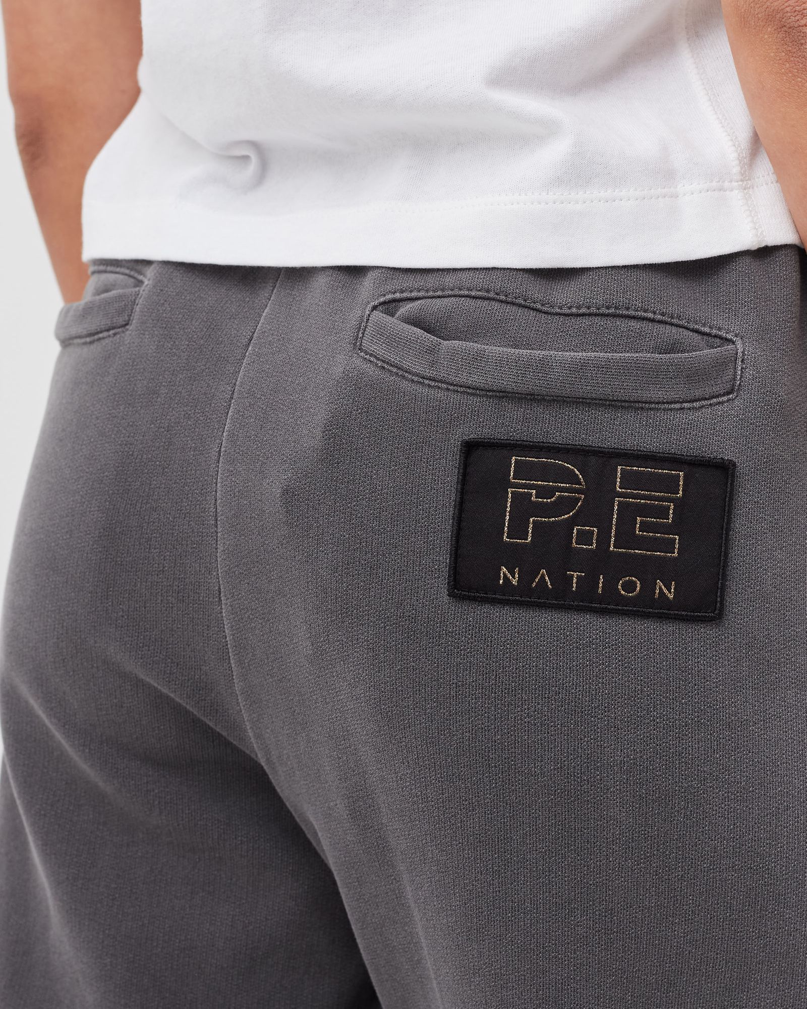 WMNS MID GAME TRACKPANT